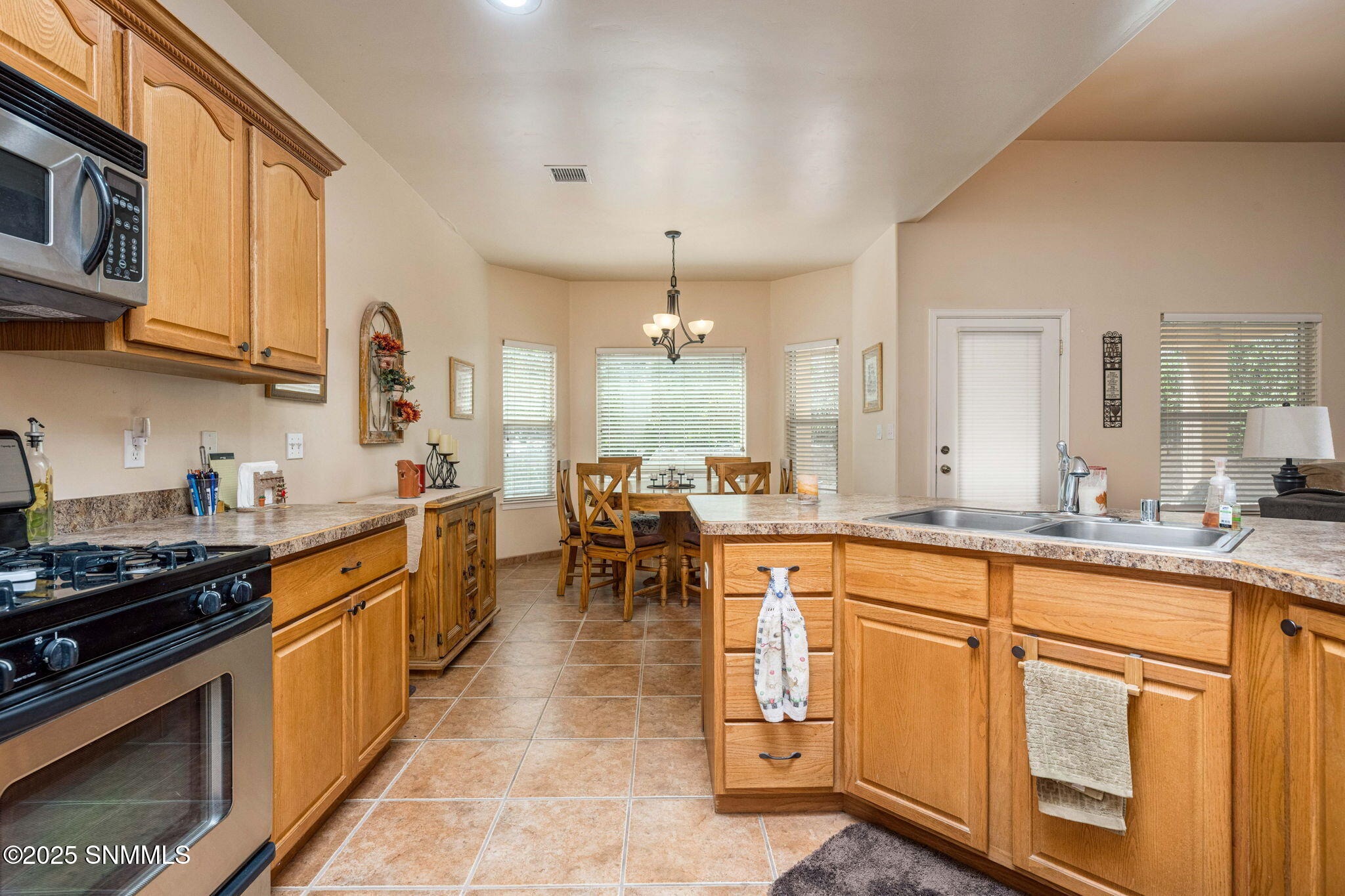1155 Castile Court Property Photo 17
