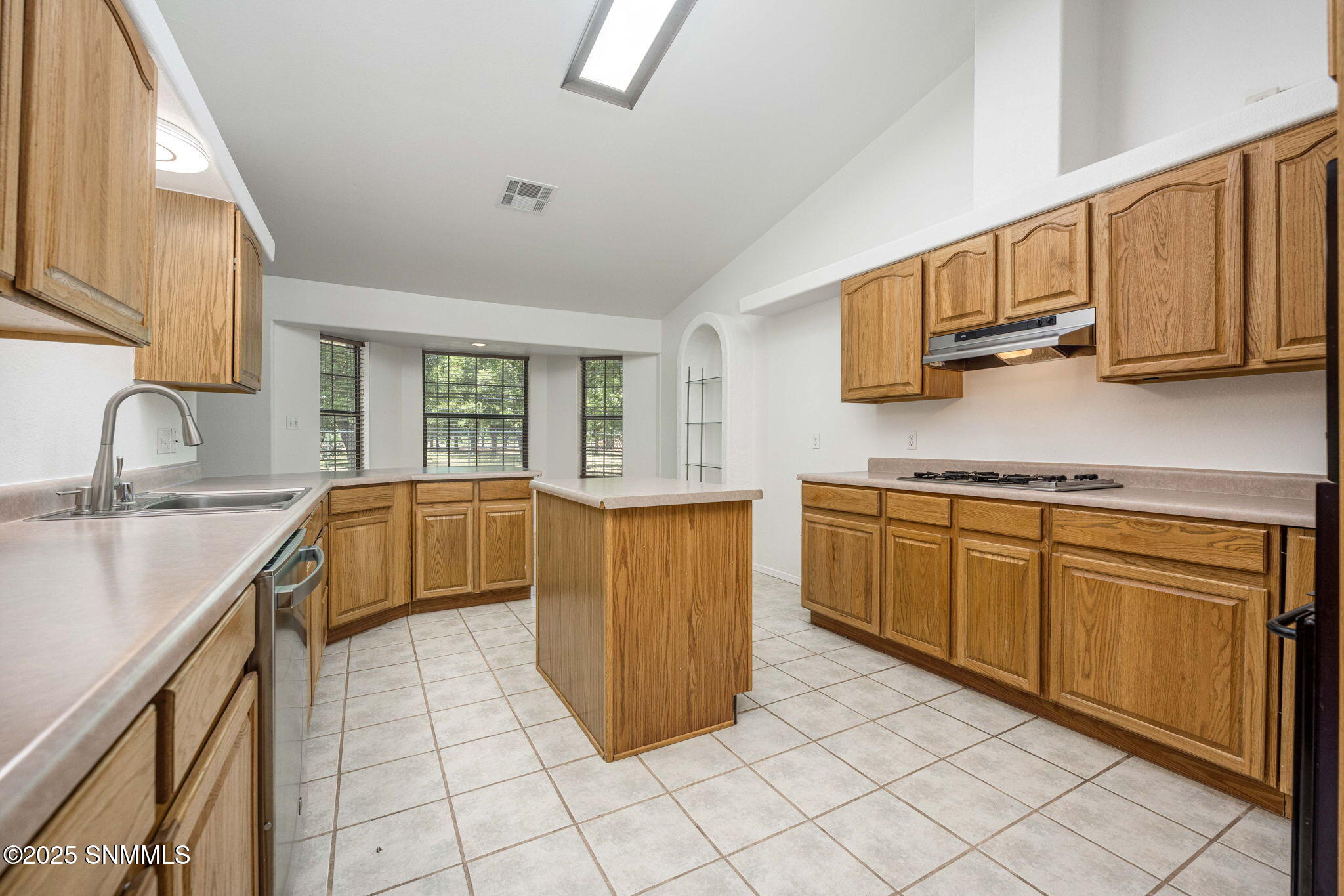 1810 S Fairacres Road Property Photo 15