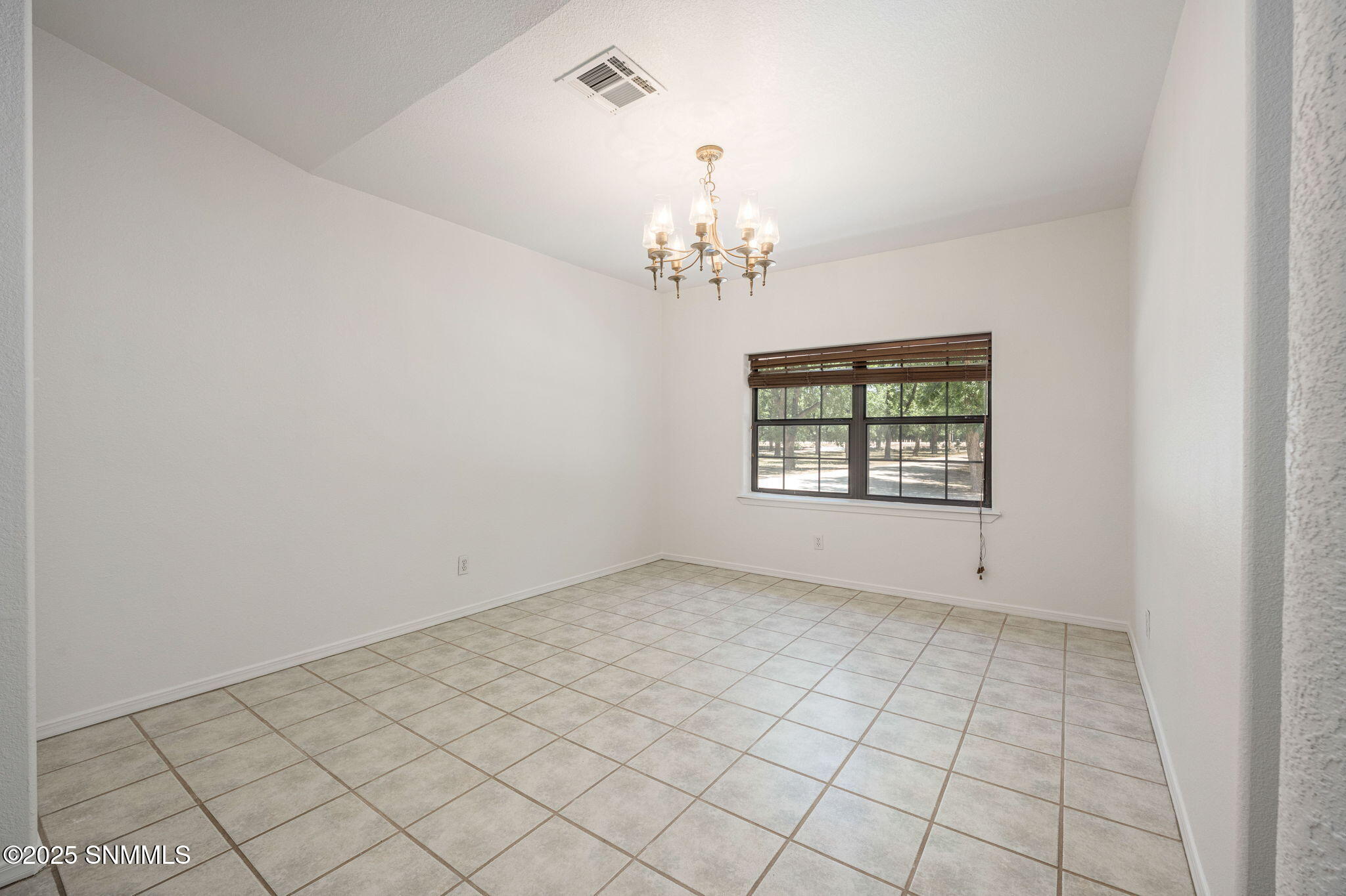 1810 S Fairacres Road Property Photo 17
