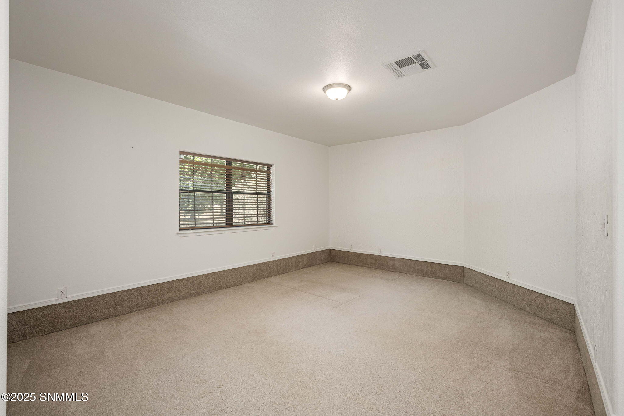 1810 S Fairacres Road Property Photo 18