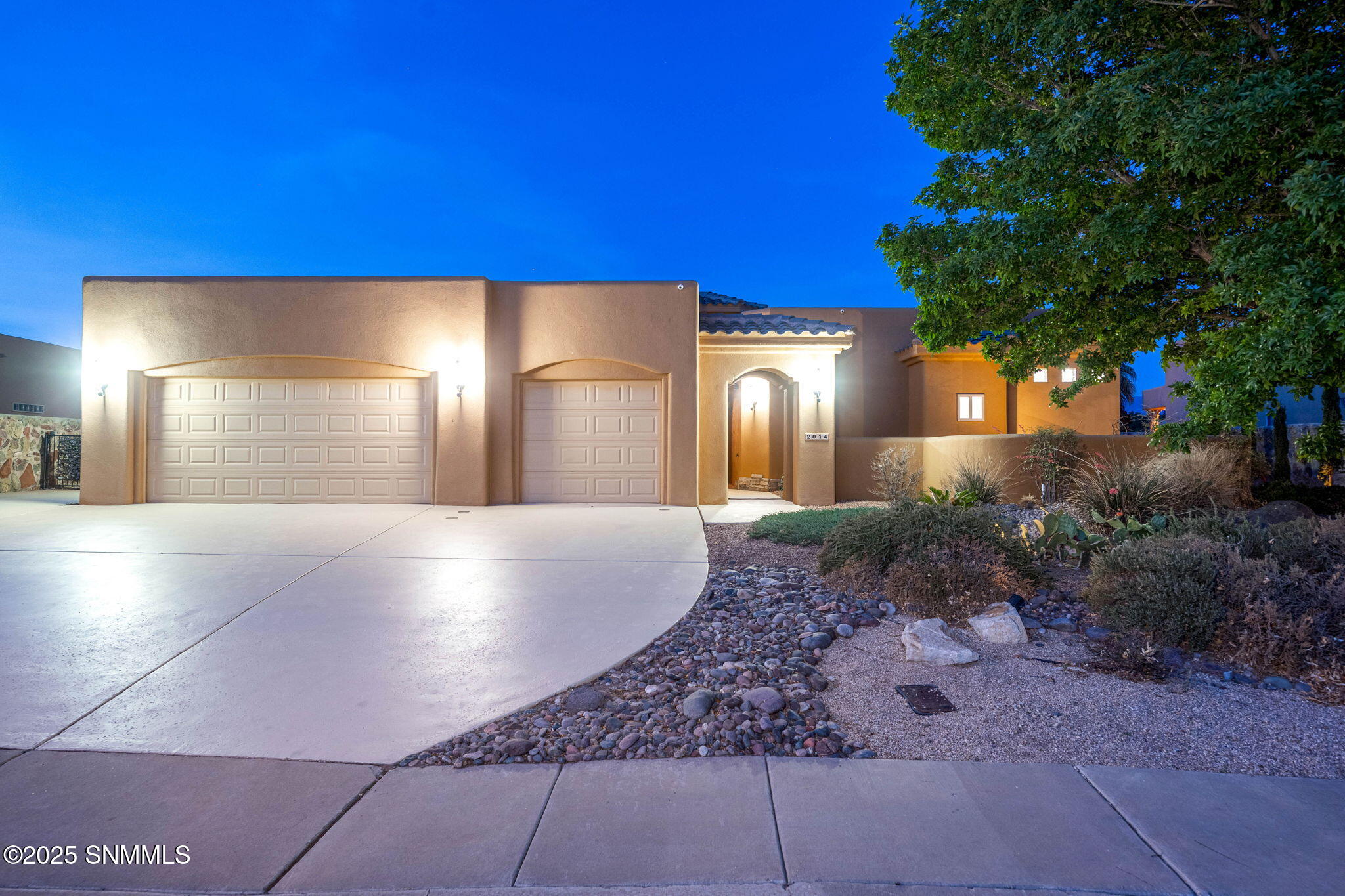 2014 sedona hills Parkway Property Photo 1