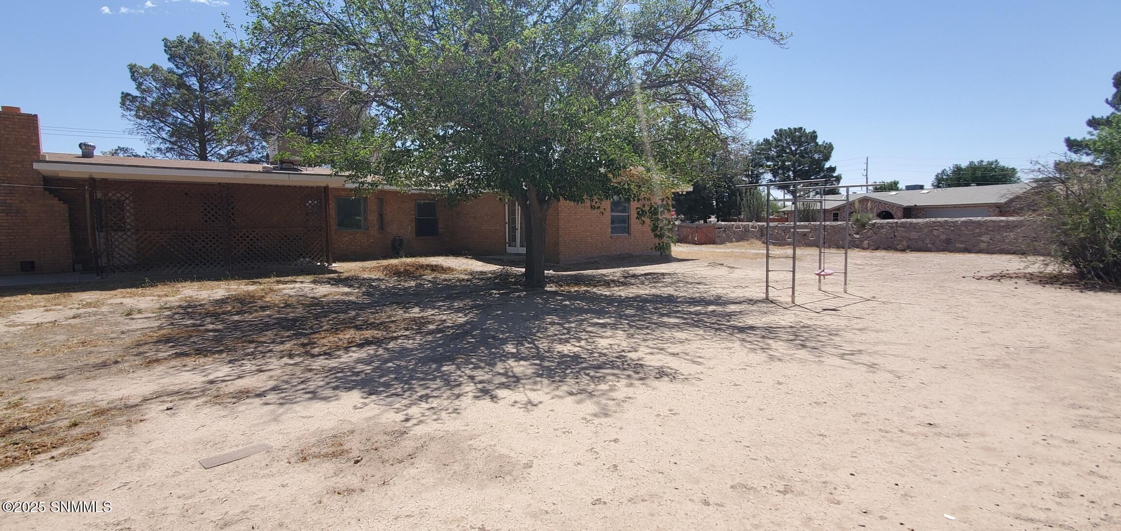 2617 El Camino Real Road Property Photo 2