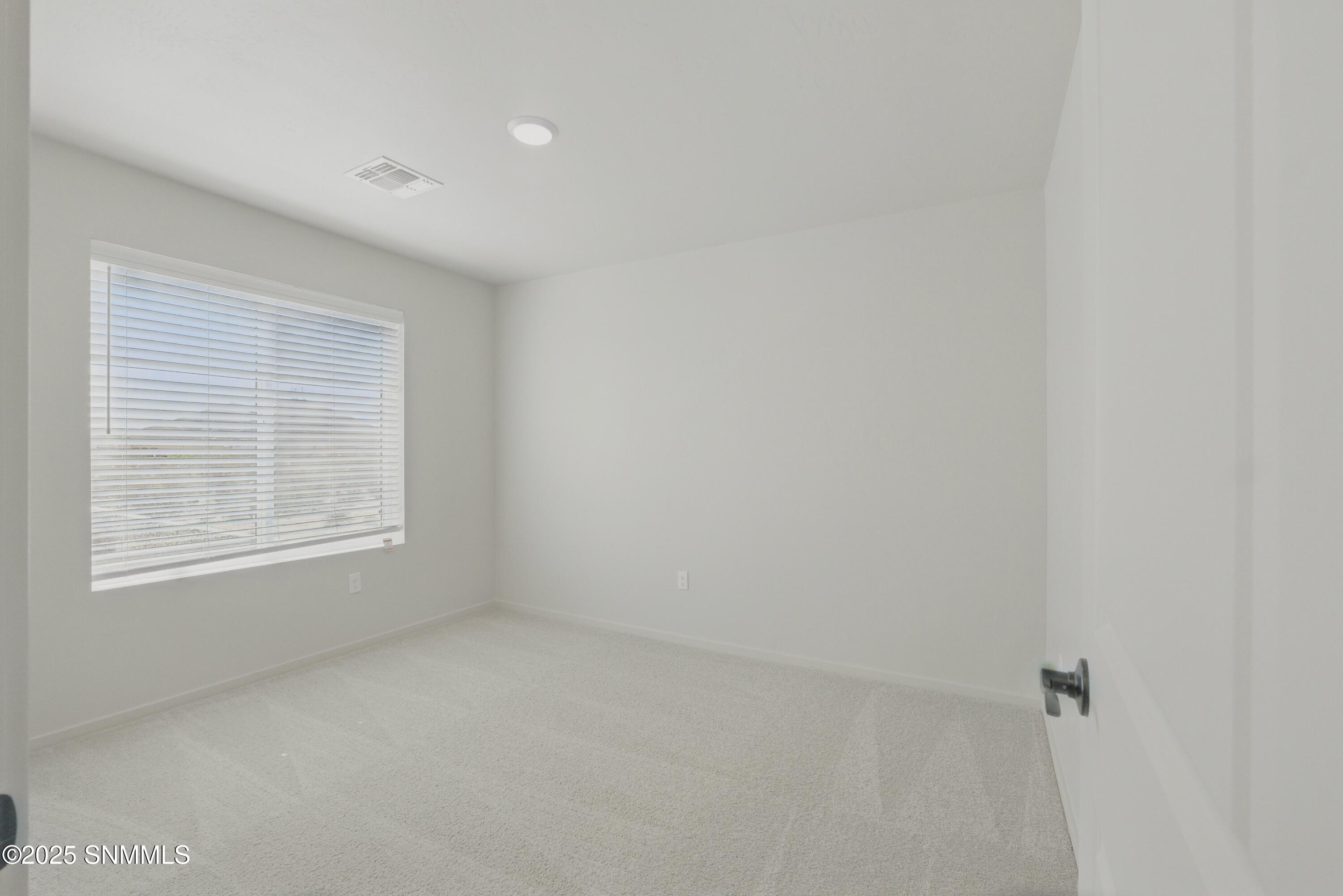6118 San Xavier Street Property Photo 9