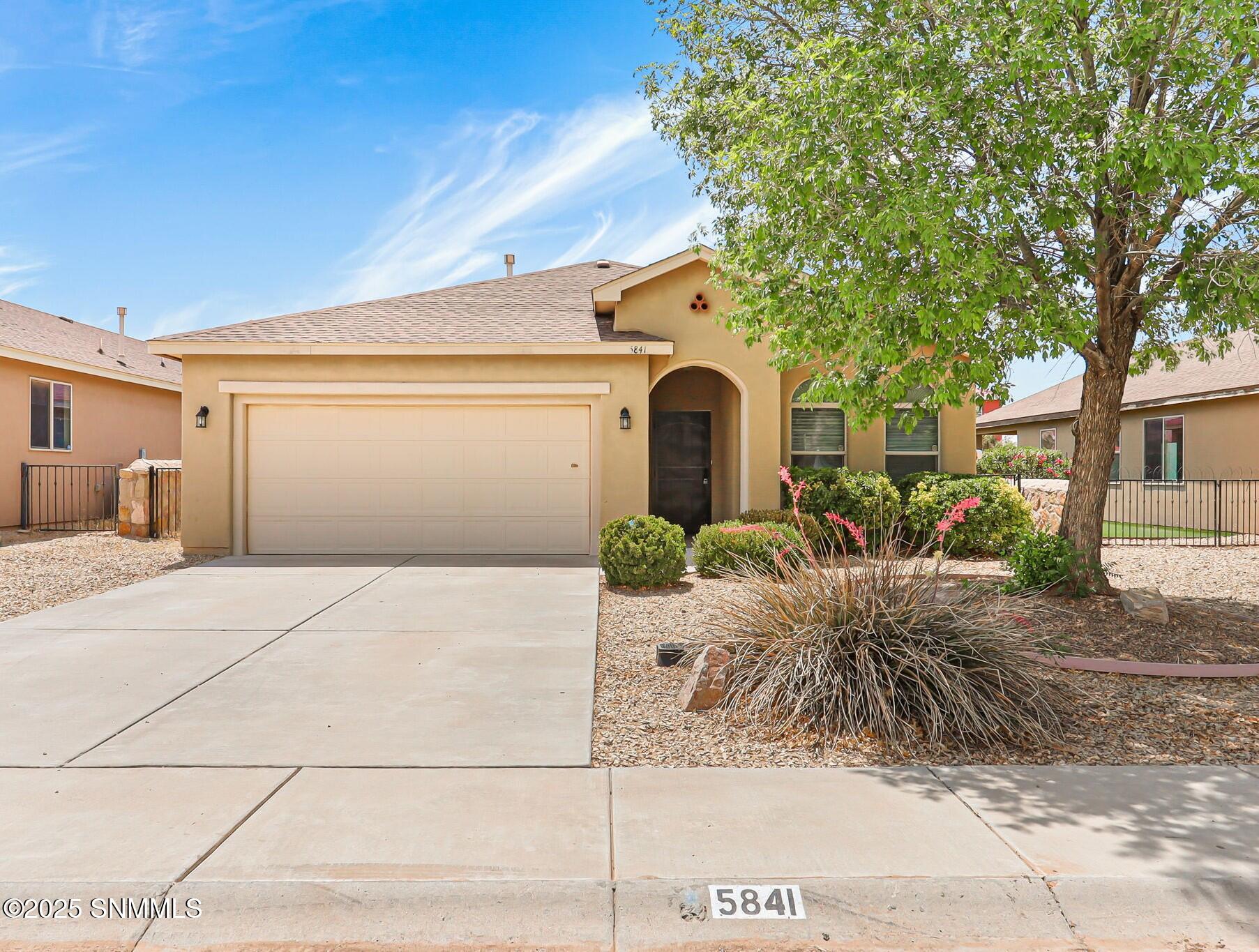 5841 Coyote Flats Street Property Photo 1