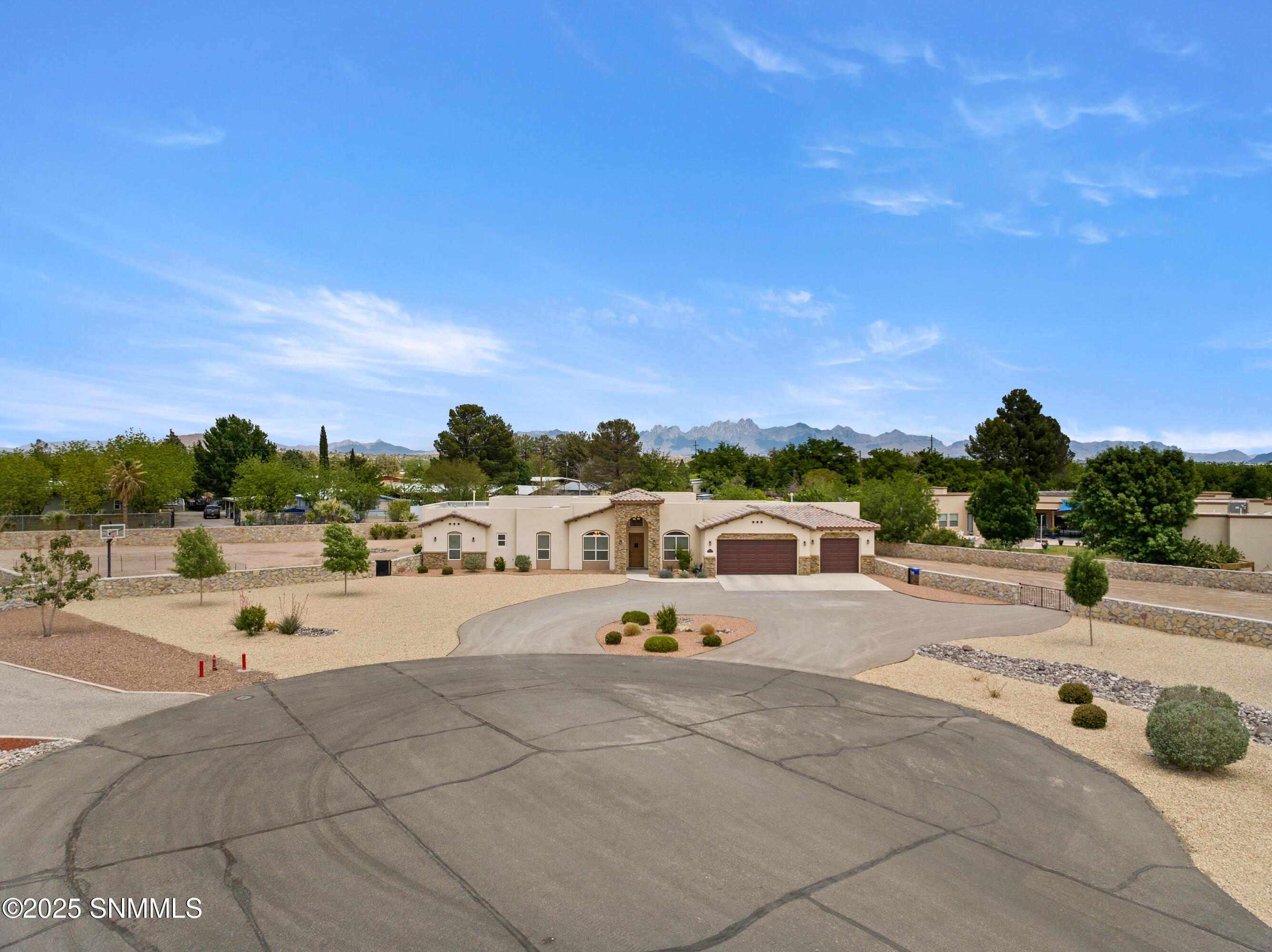 1125 Cactus Wren Court Property Photo 2