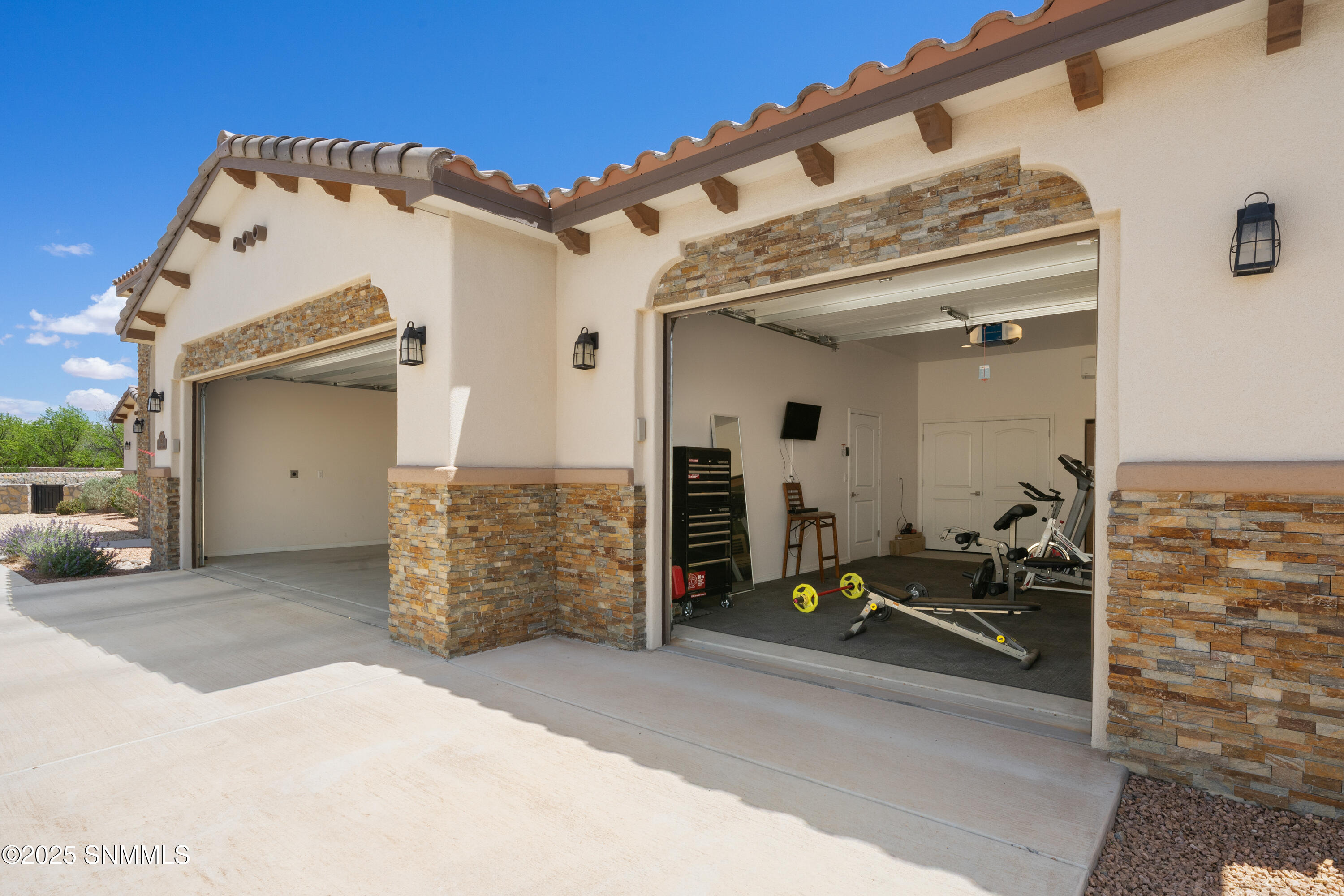 1125 Cactus Wren Court Property Photo 8