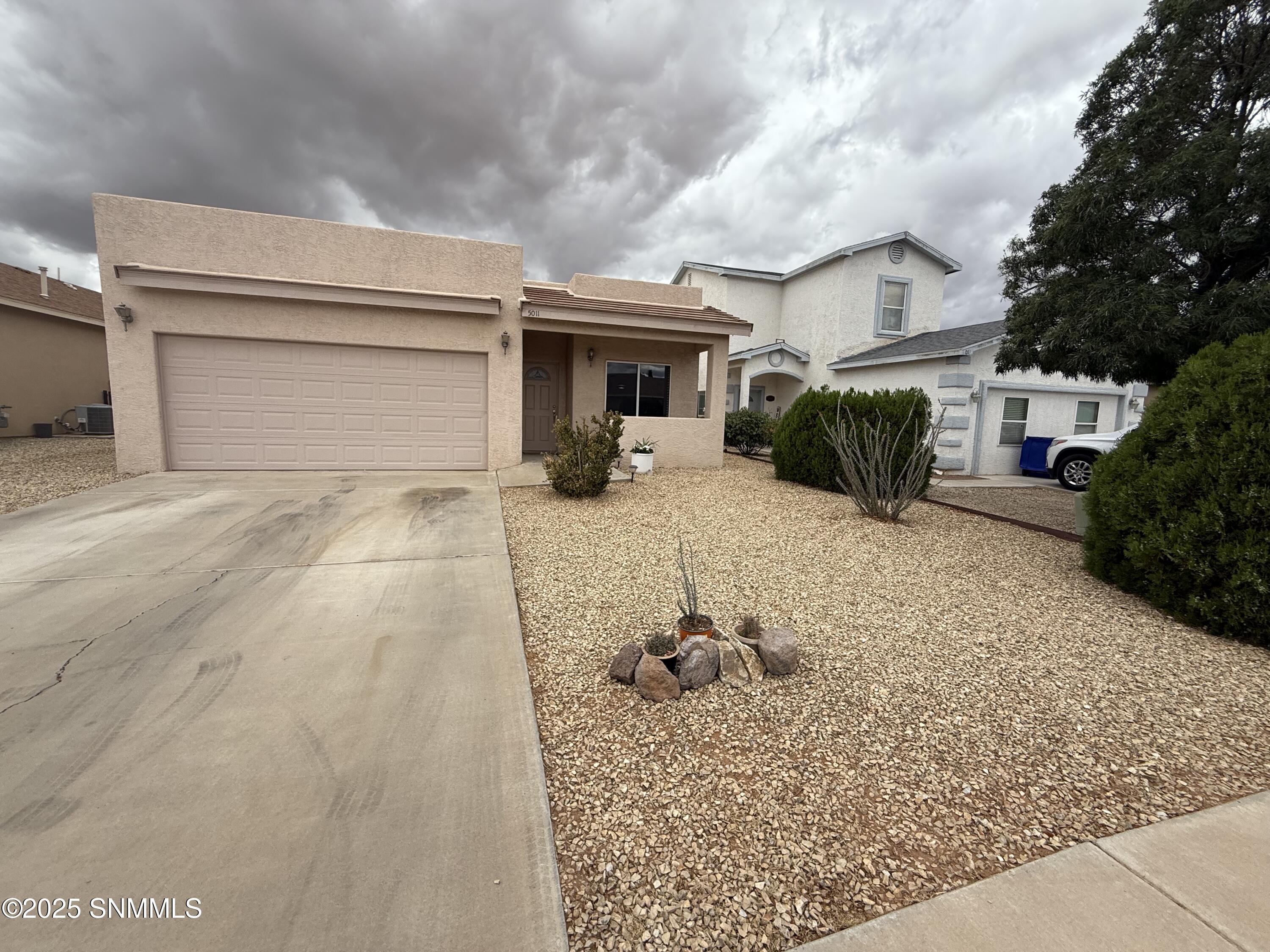 5011 Kensington Way Way Property Photo 1