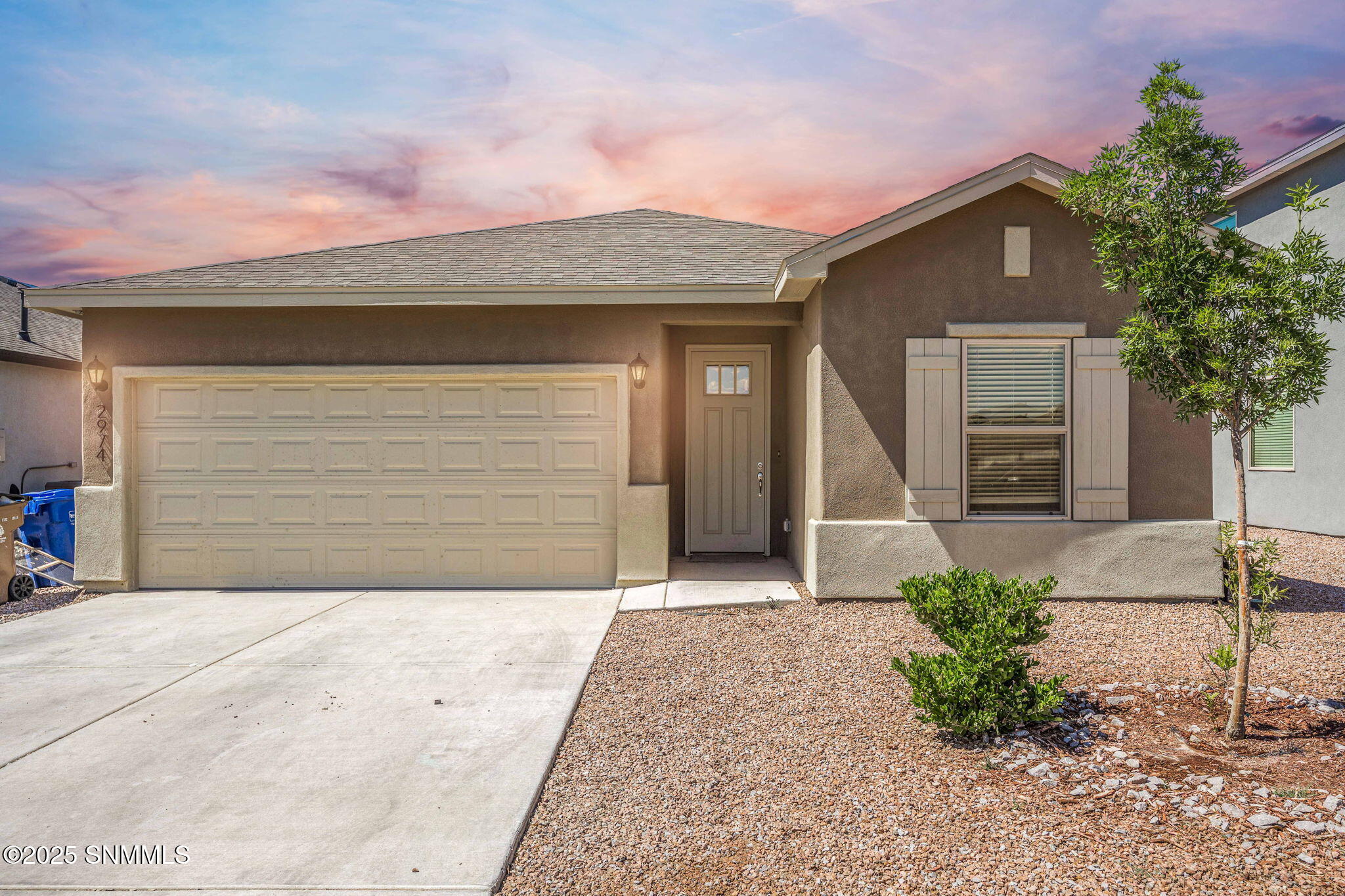 2974 Aragon Avenue Property Photo