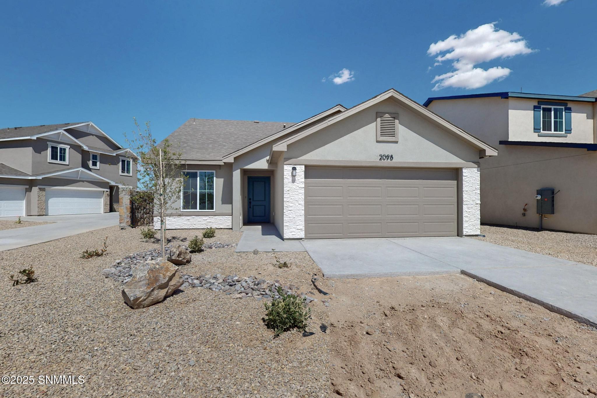 2098 Meteor Street Property Photo 1