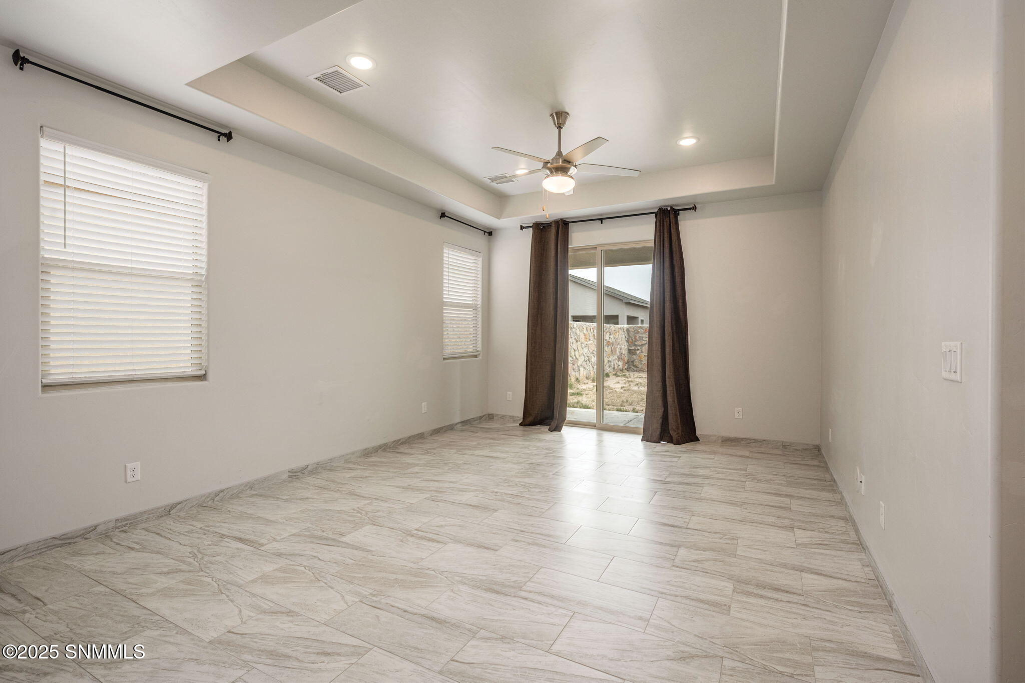 4650 Elsinore Avenue Property Photo 11