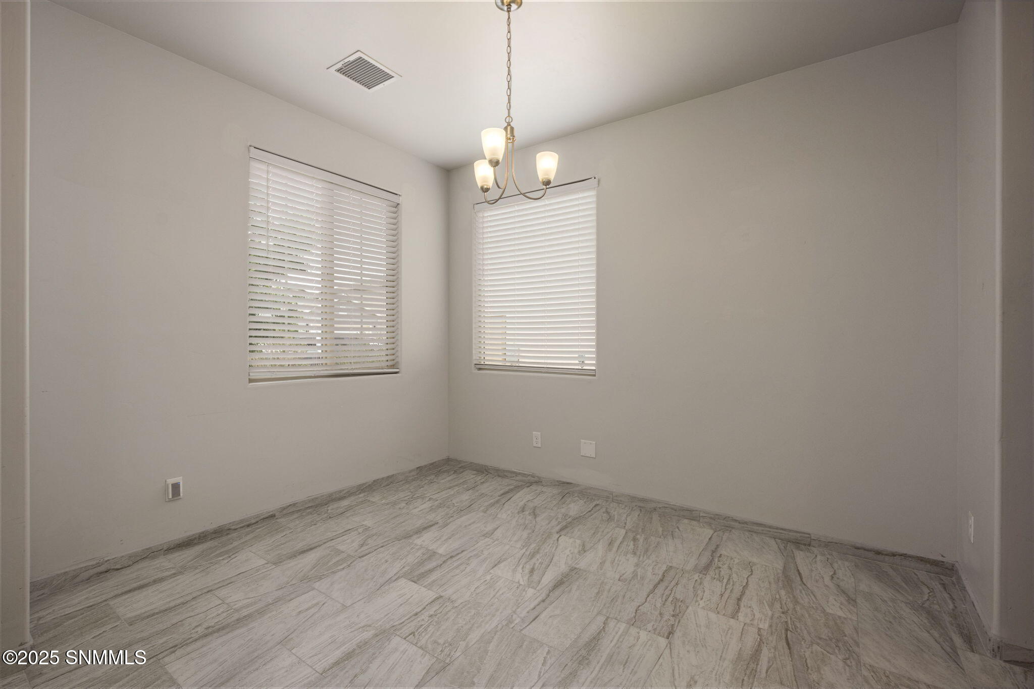 4650 Elsinore Avenue Property Photo 14