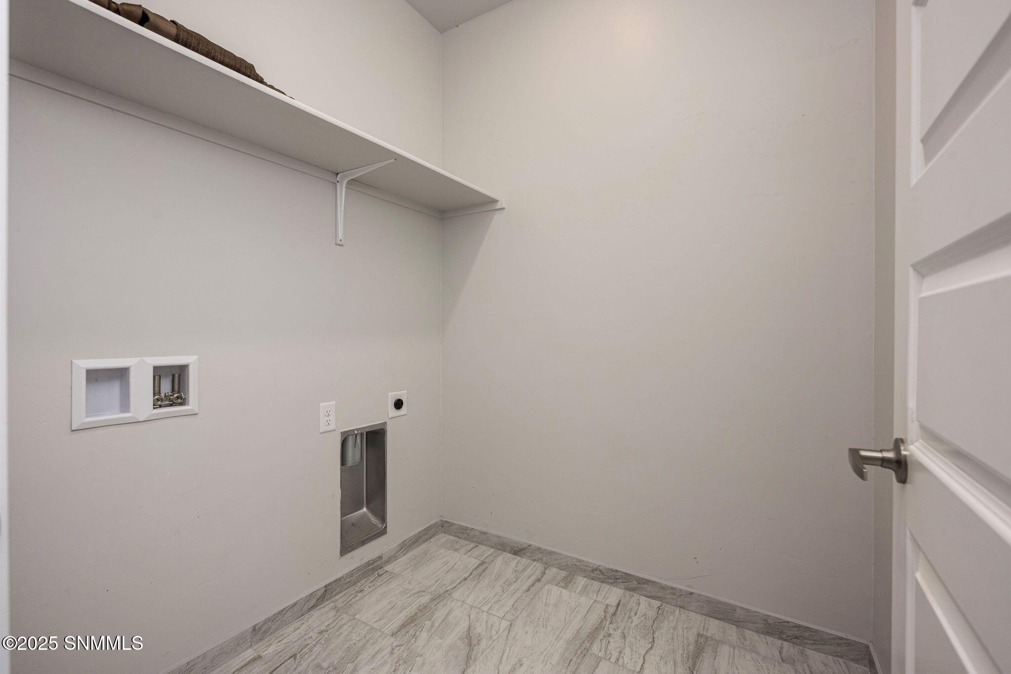 4650 Elsinore Avenue Property Photo 15