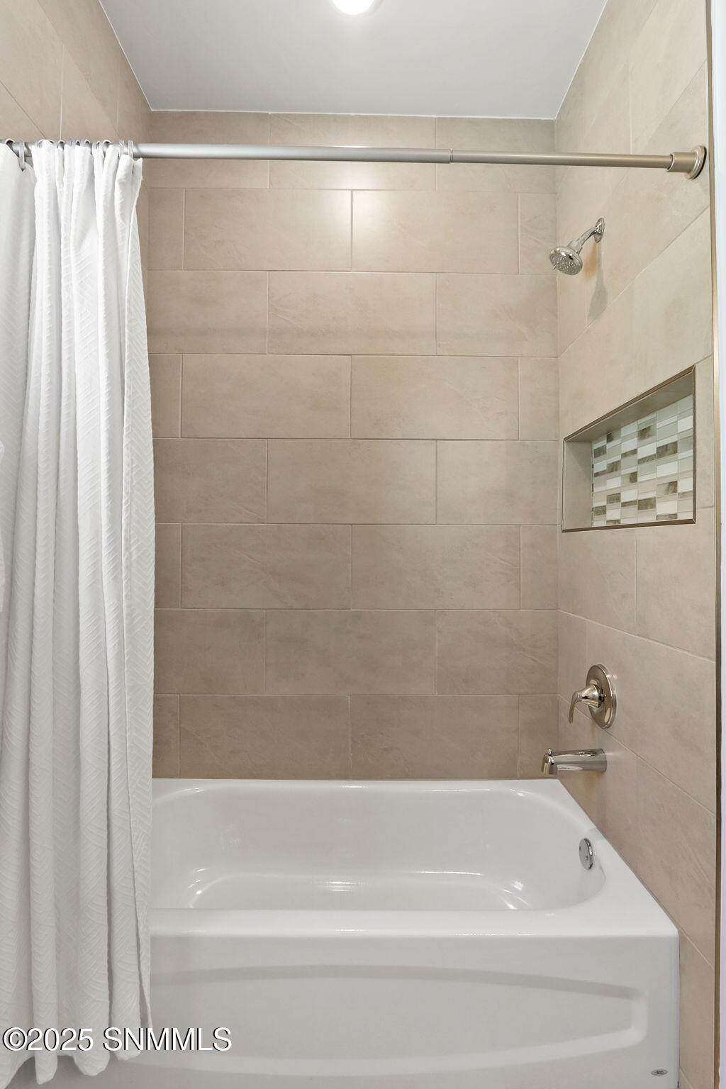 2628 Silver Hawk Avenue Property Photo 9