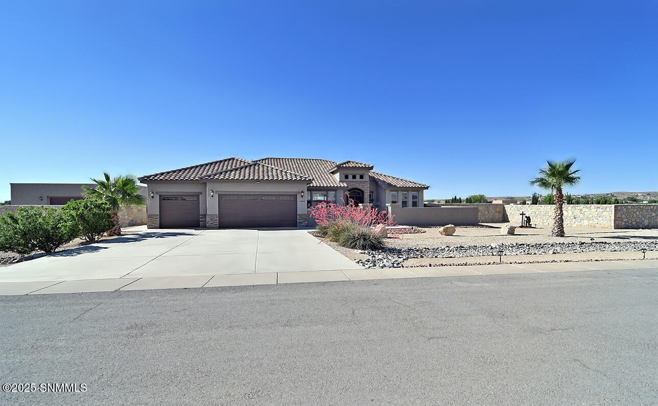 4425 Dulcinea Drive Property Photo 1