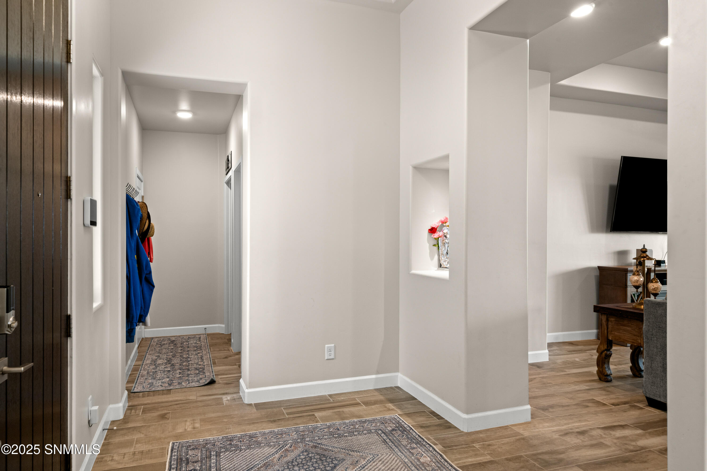 380 Leghorn Property Photo 10