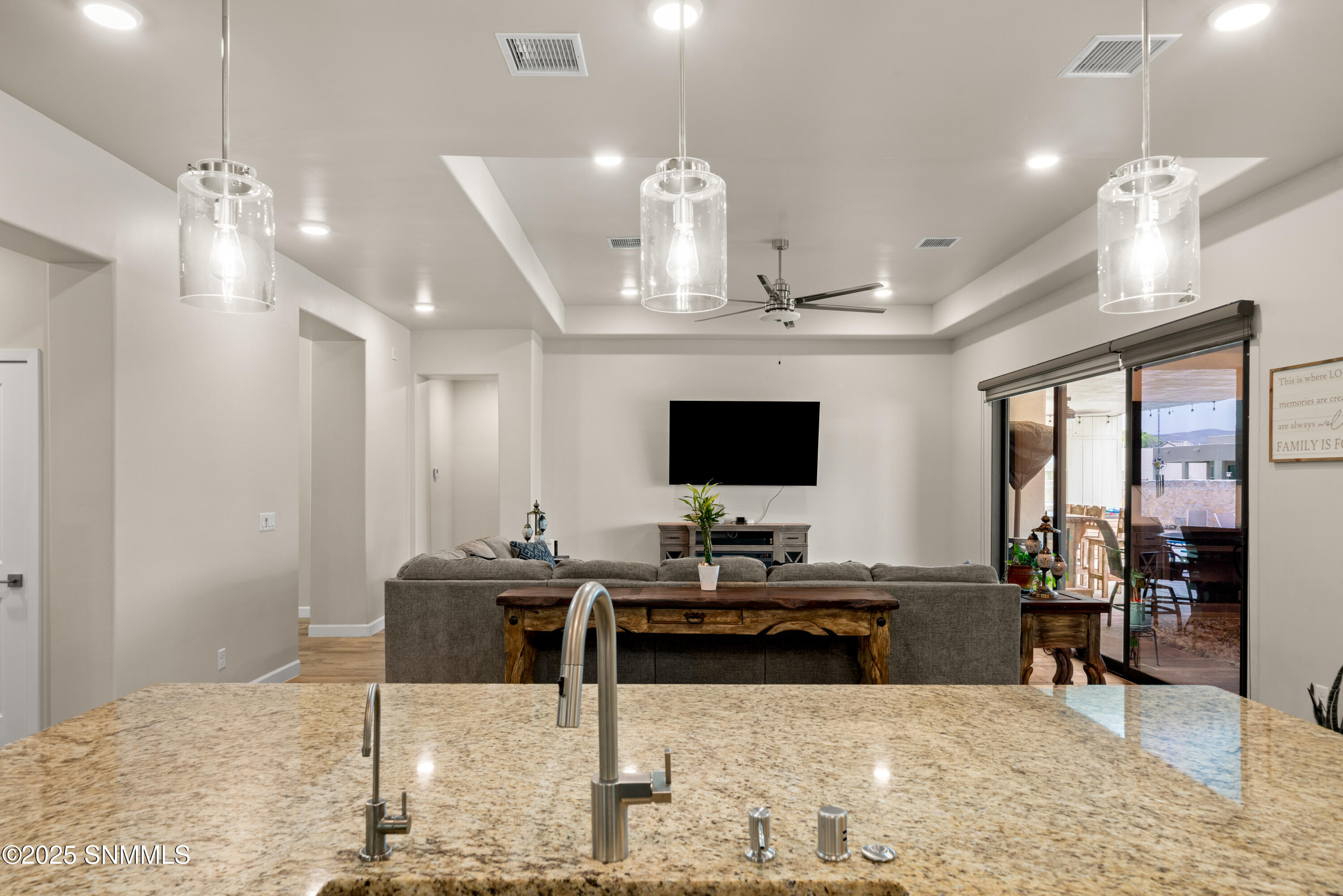 380 Leghorn Property Photo 18