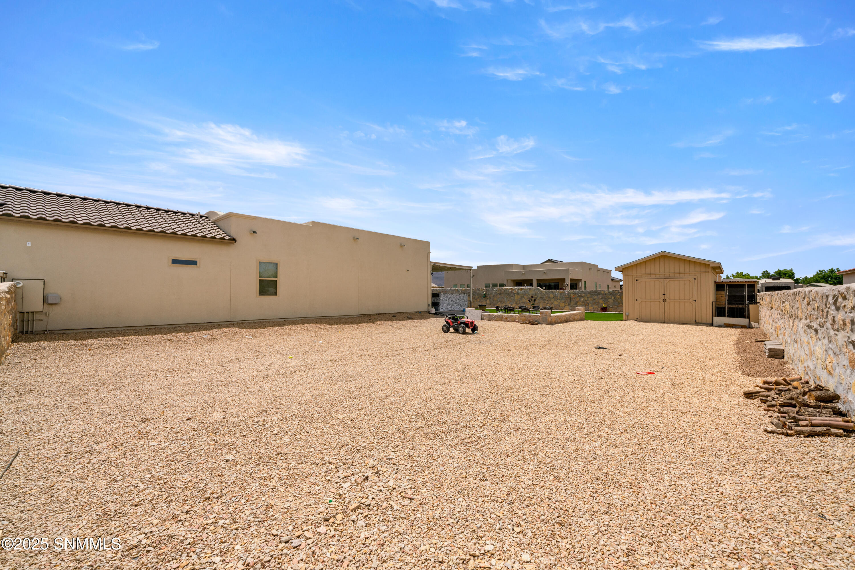 380 Leghorn Property Photo 44