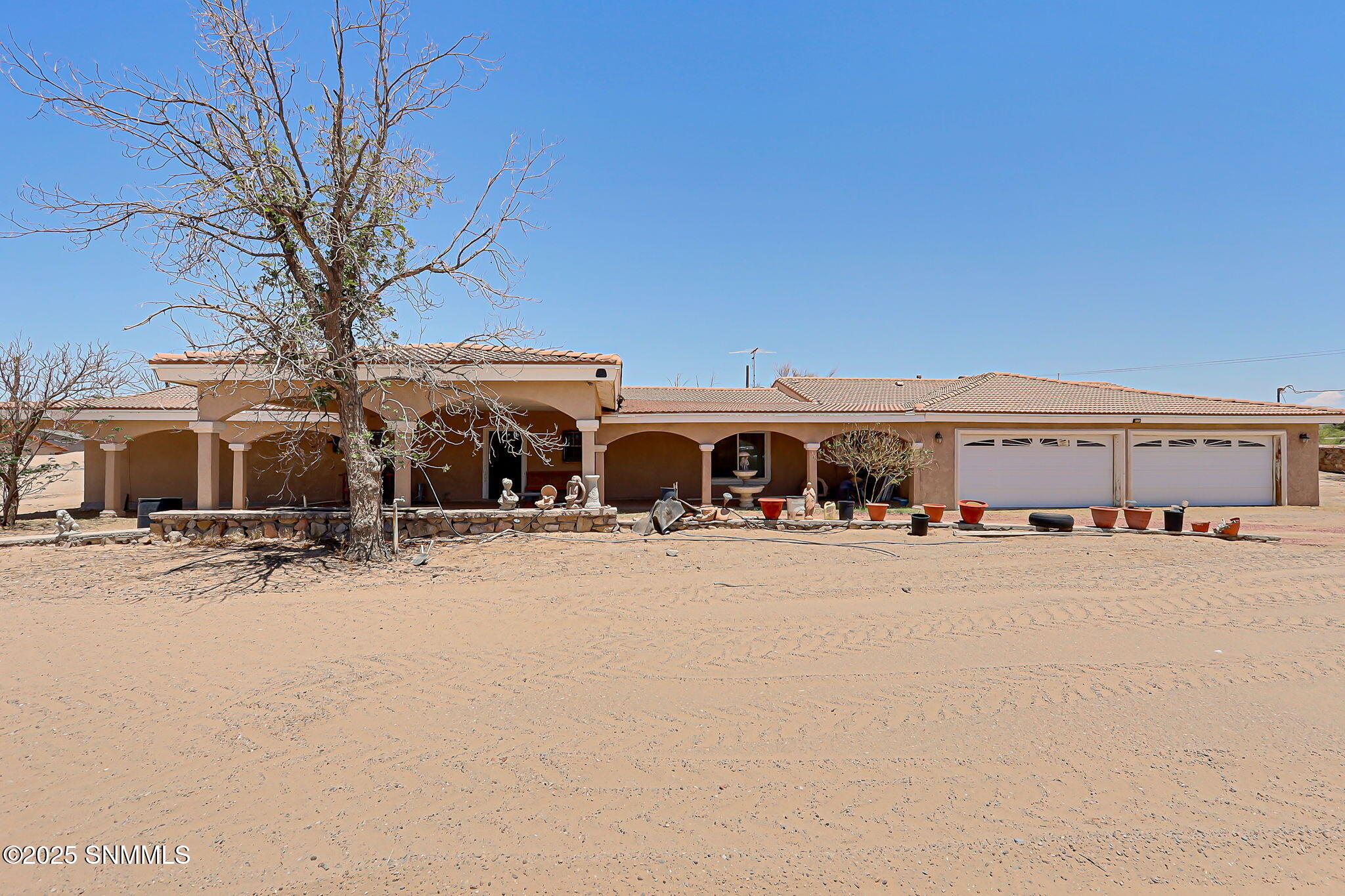 945 Acosta Road Property Photo