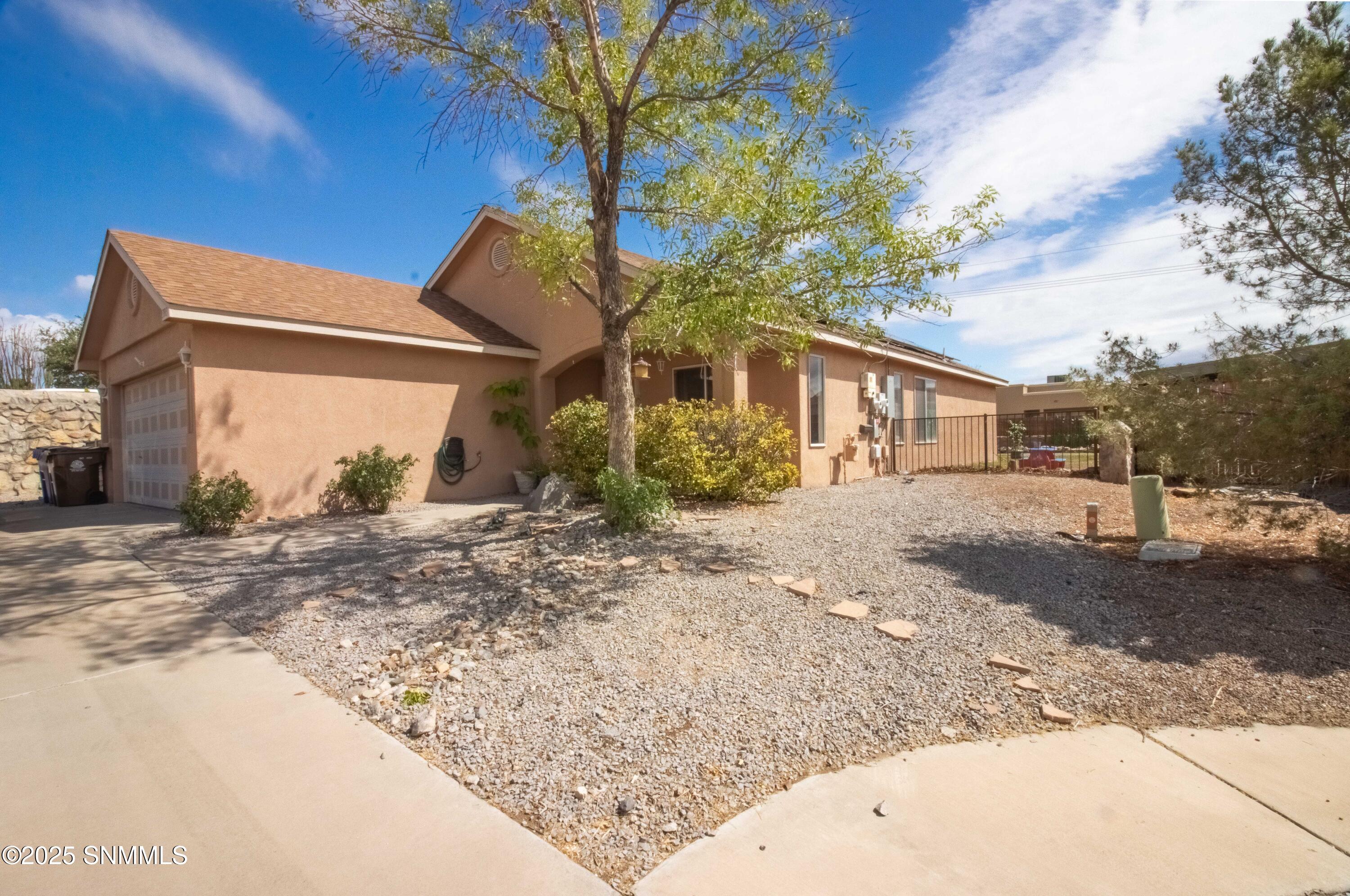 3913 Pearl Court Property Photo 1