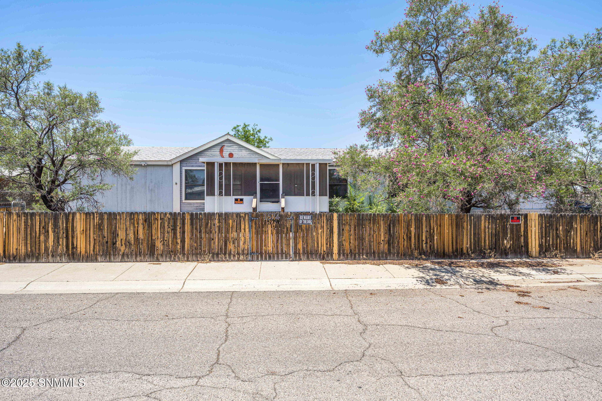 1574 Branding Iron Circle Property Photo 1