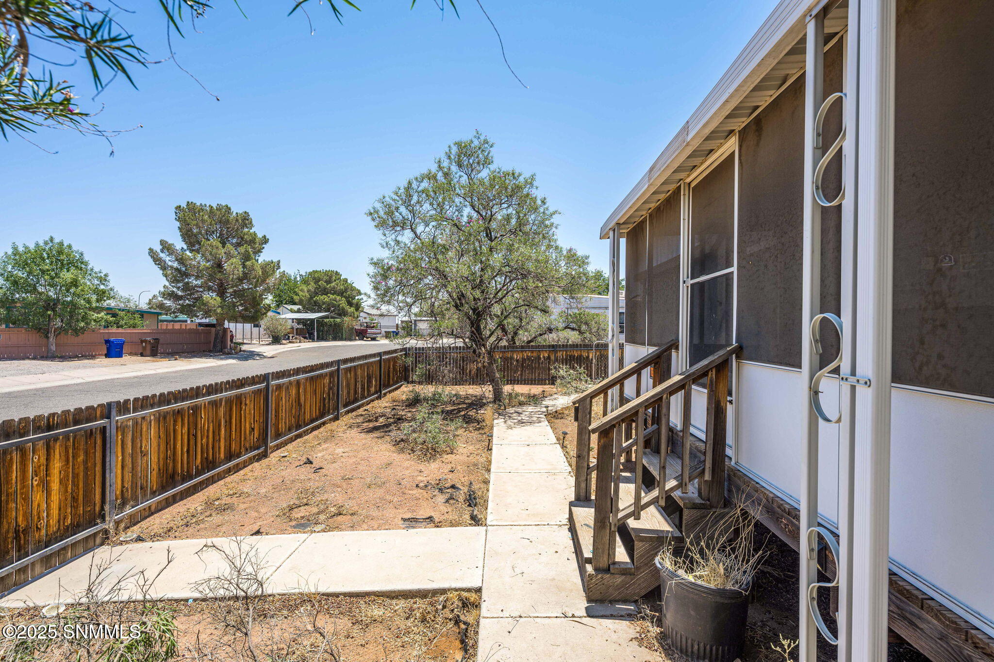 1574 Branding Iron Circle Property Photo 4
