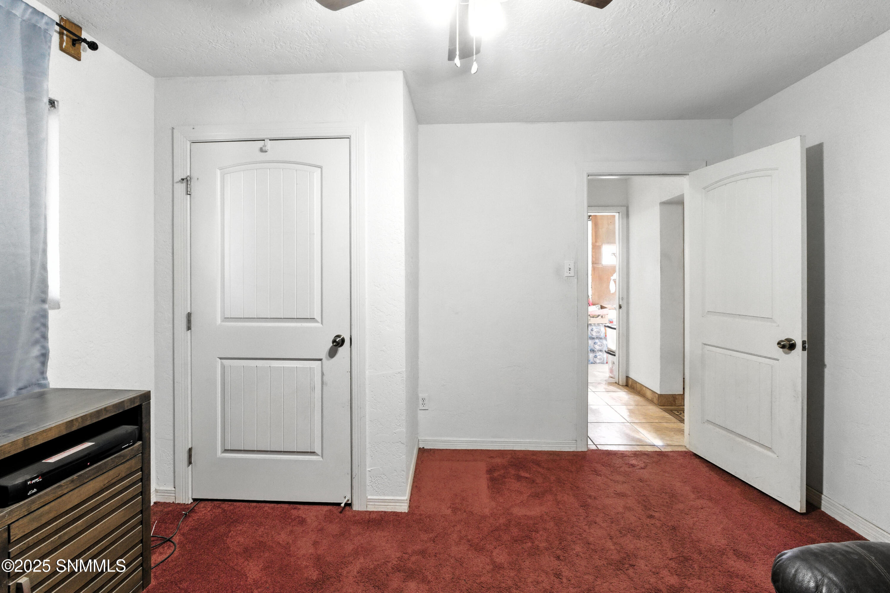 525 S Espina Street Property Photo 16