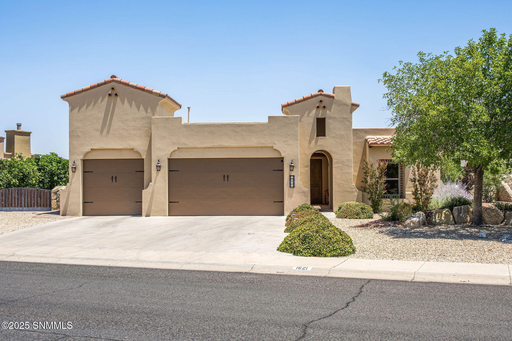 1621 Santanova Arc Property Photo 1