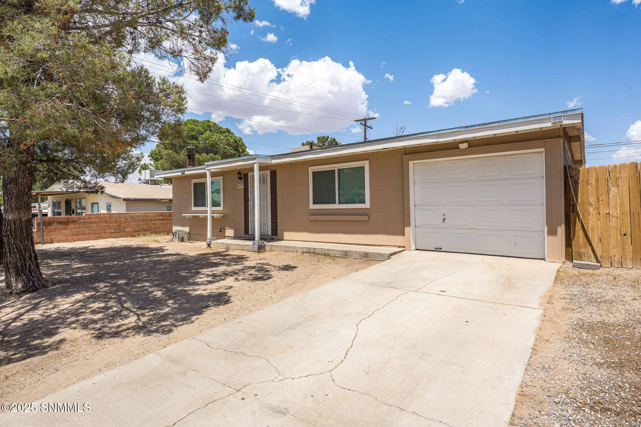 1609 Stull Drive Property Photo 1