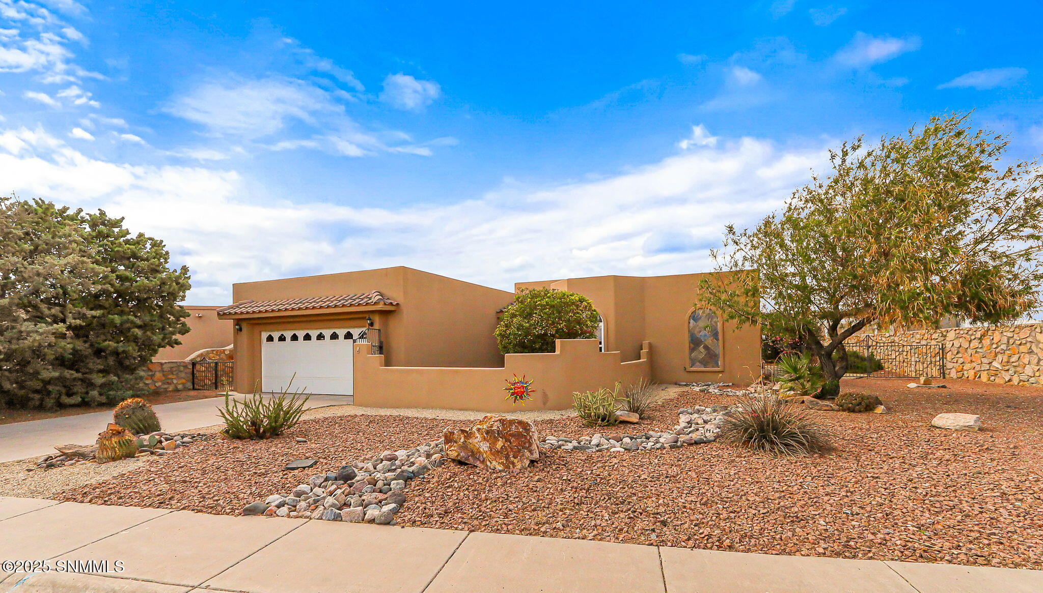 2943 Long Bow Loop Property Photo 1