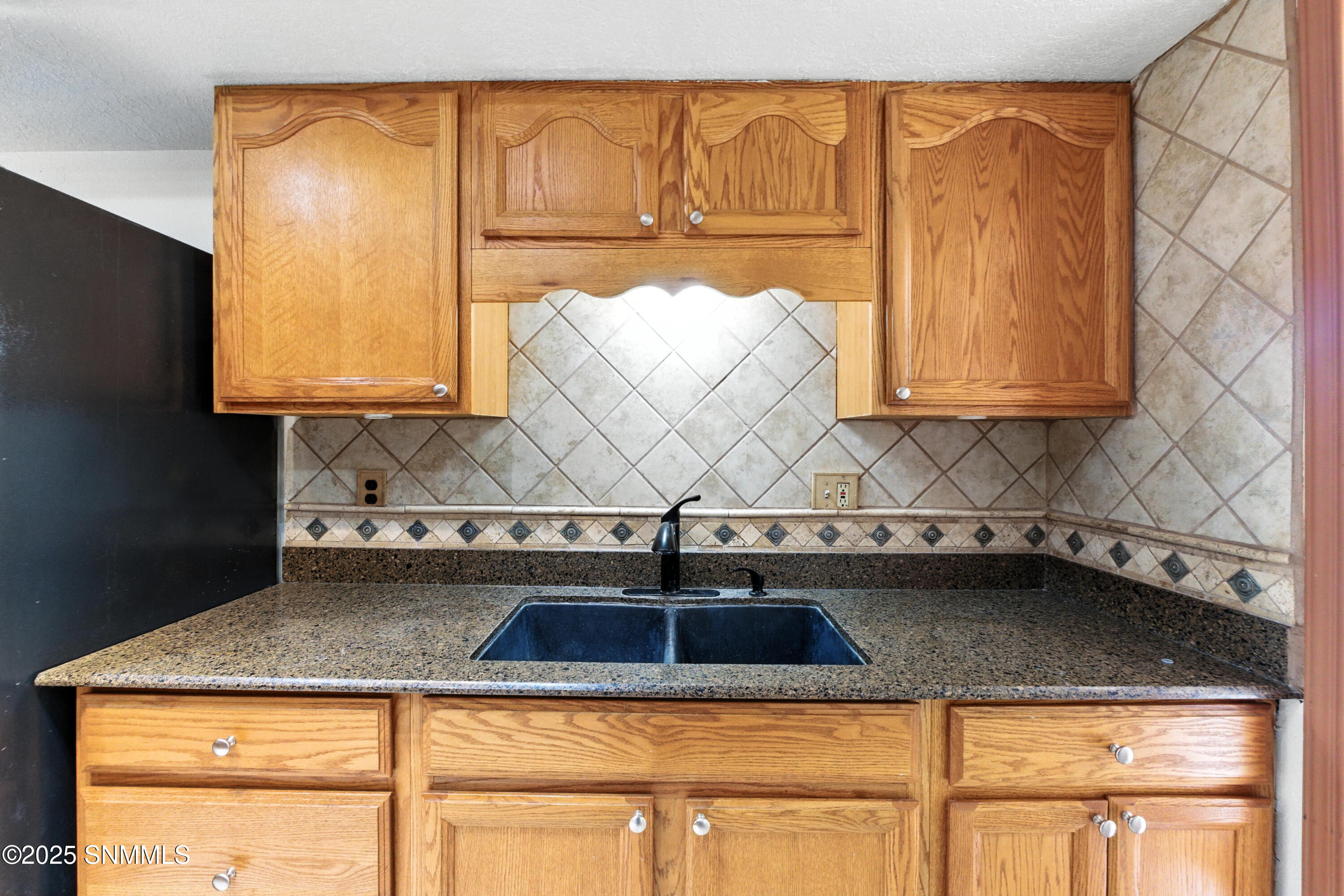 2012 Anita Drive Property Photo 6