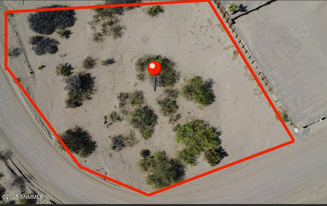 413 Travis Street Property Photo 1