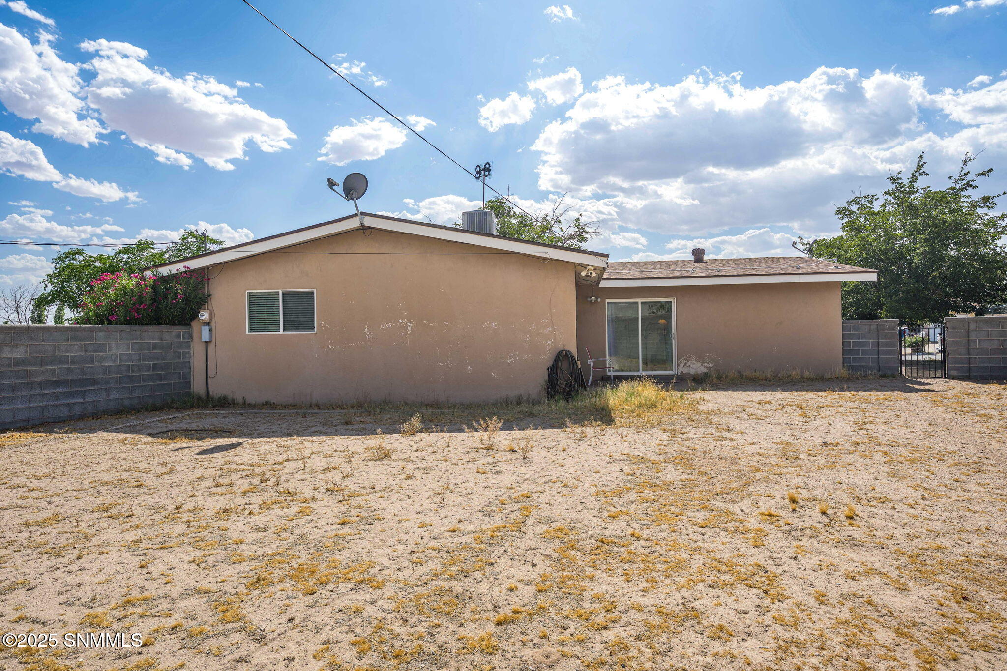 1900 Darlene Drive Property Photo 32
