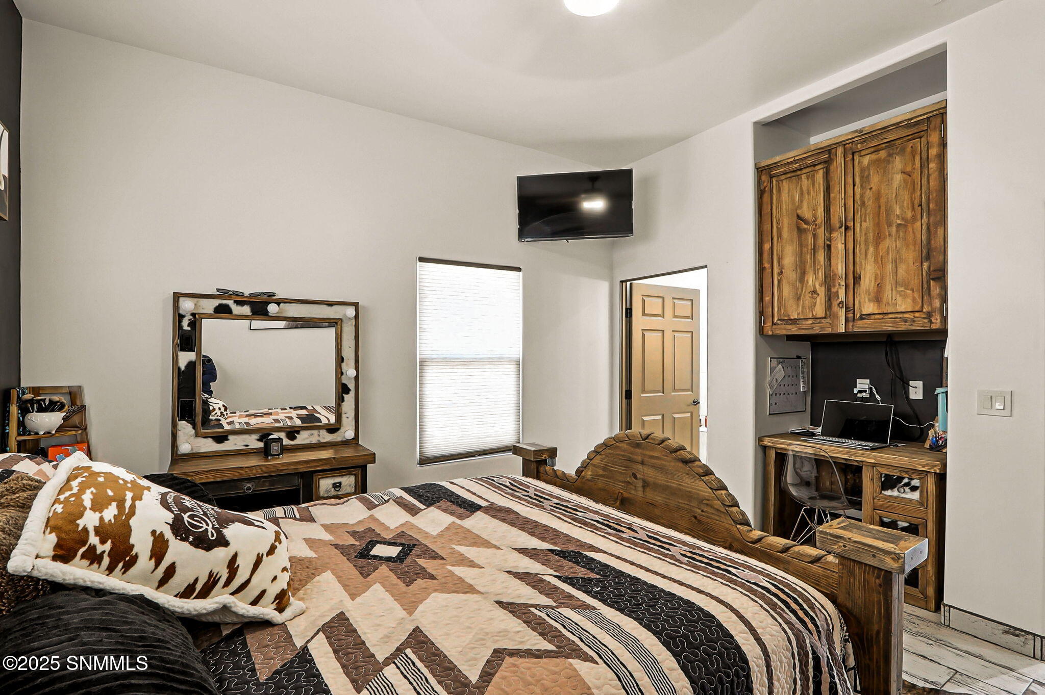4640 El Nido Road Property Photo 18