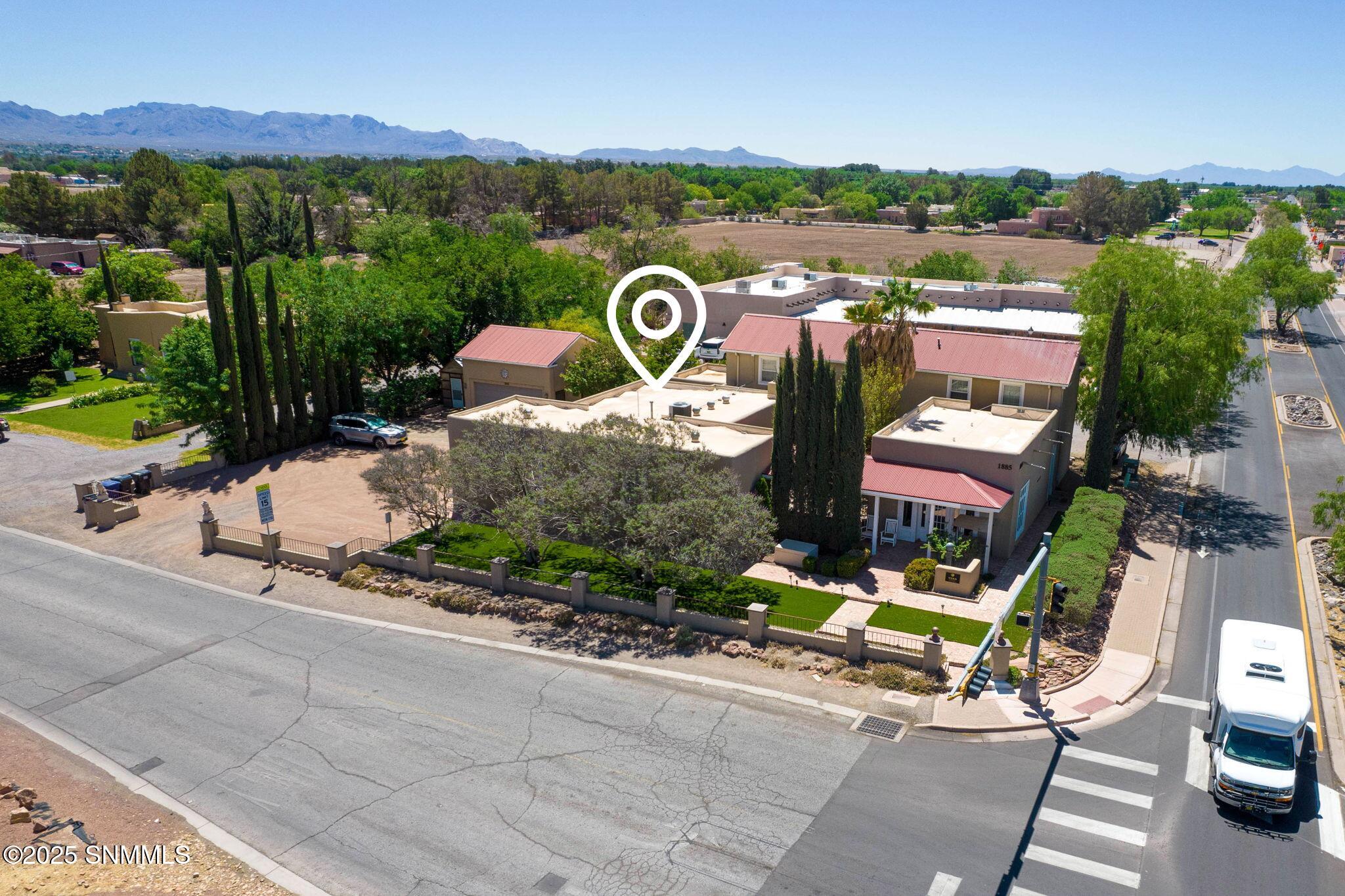 1885 W Boutz Road Property Photo 1
