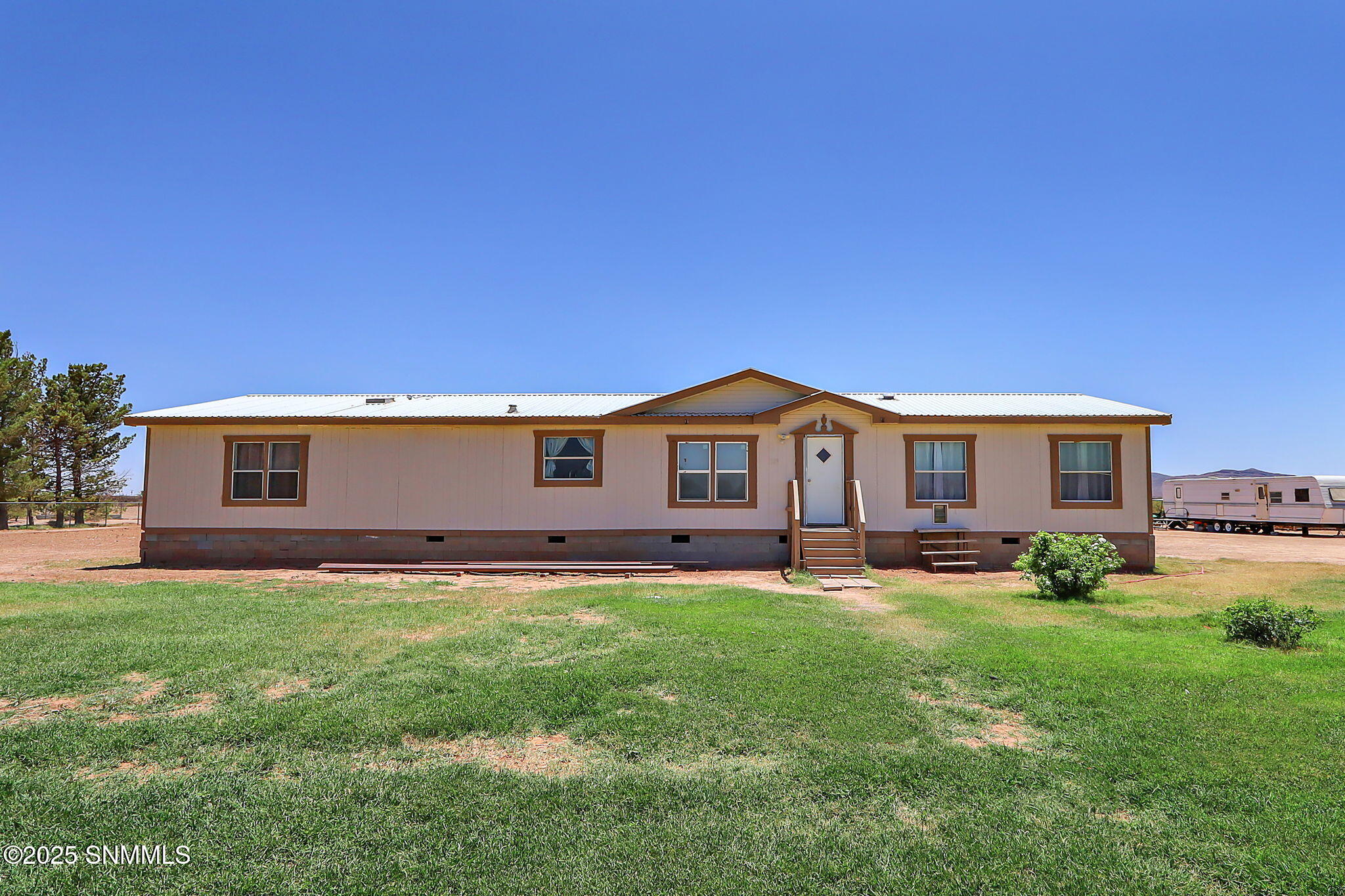 1209 Hueco Street Property Photo 1