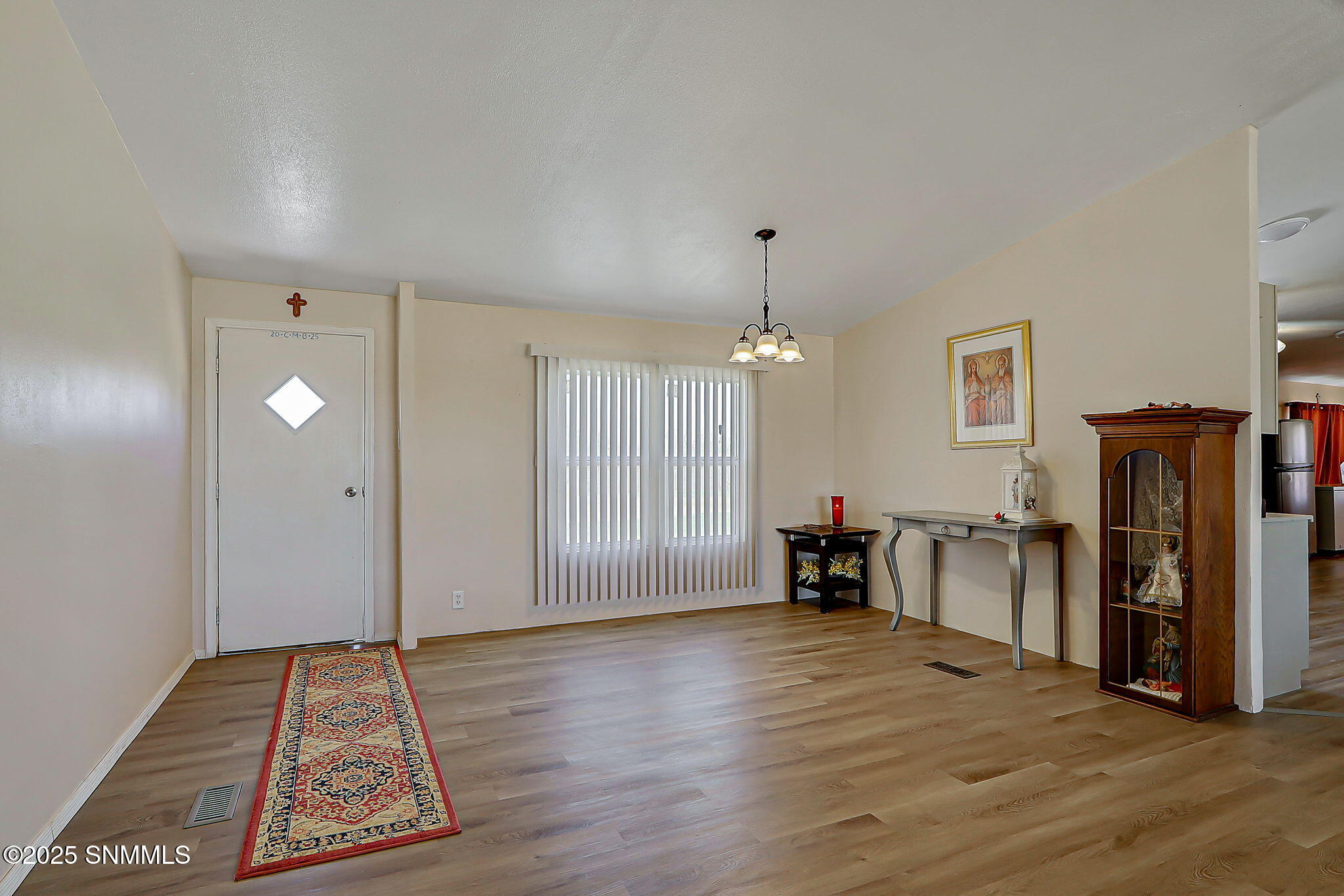 1209 Hueco Street Property Photo 5