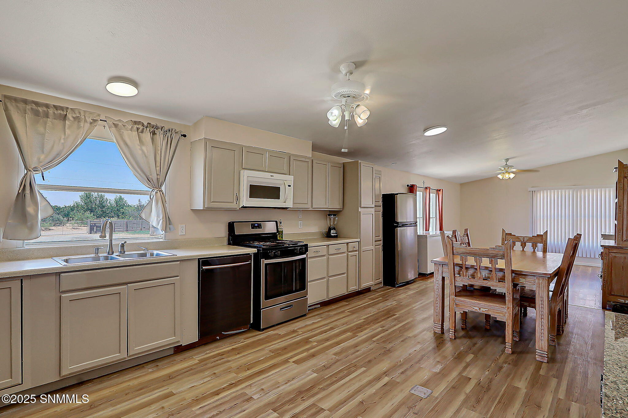 1209 Hueco Street Property Photo 20