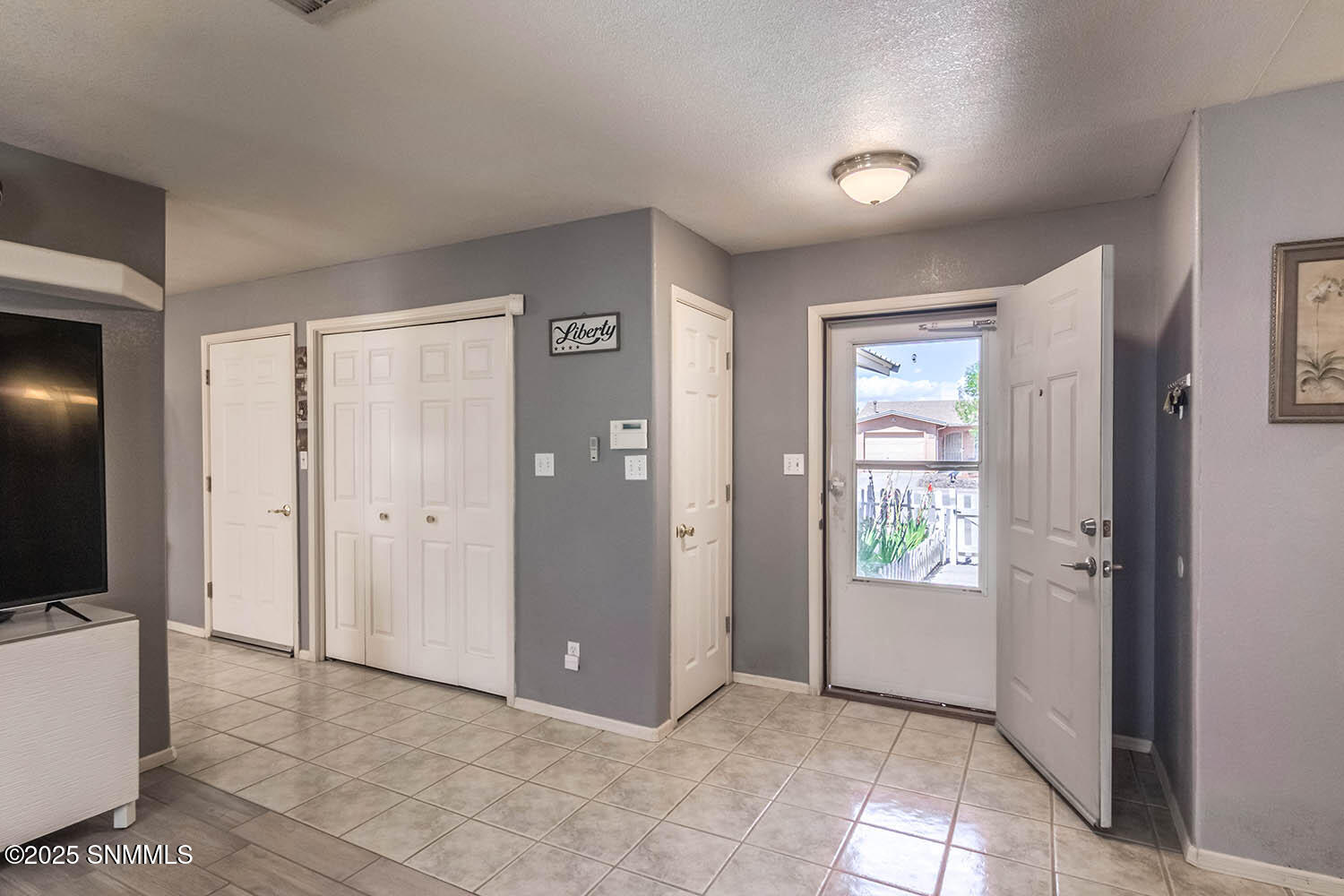 605 Vista Del Sol Place Property Photo 6