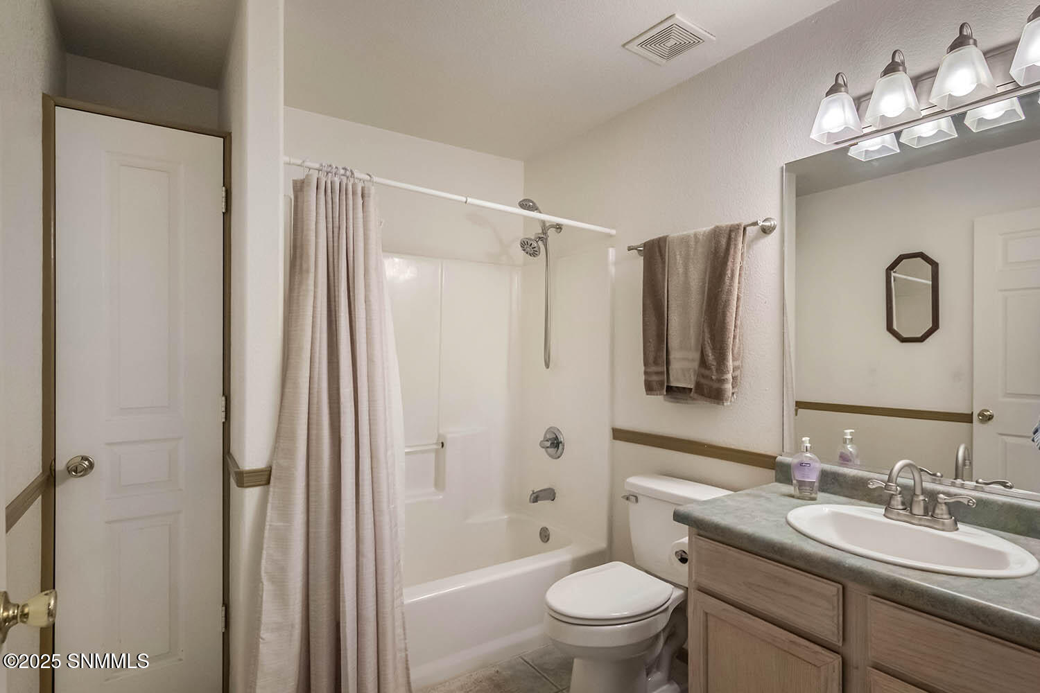 605 Vista Del Sol Place Property Photo 27