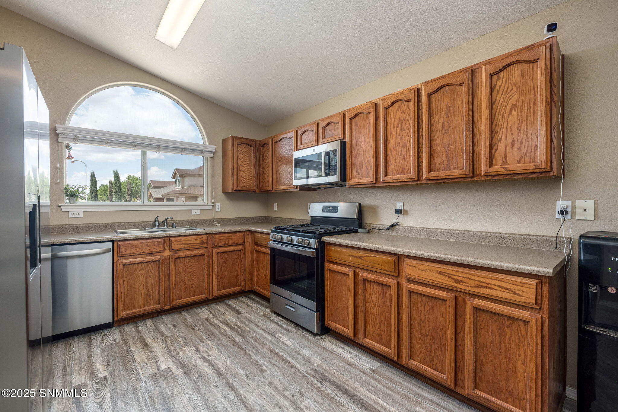 1375 Fountain Loop Property Photo 7