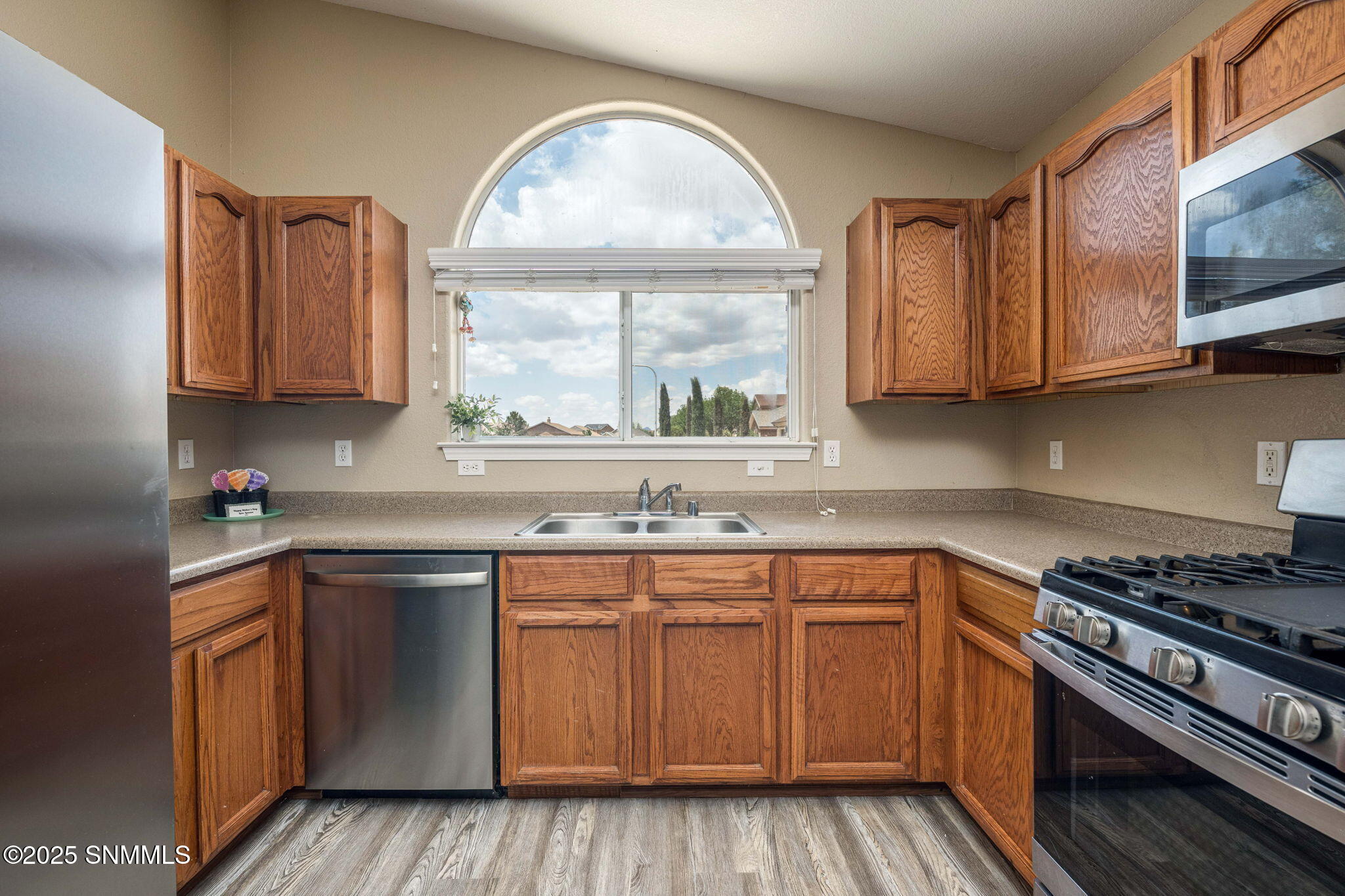 1375 Fountain Loop Property Photo 8