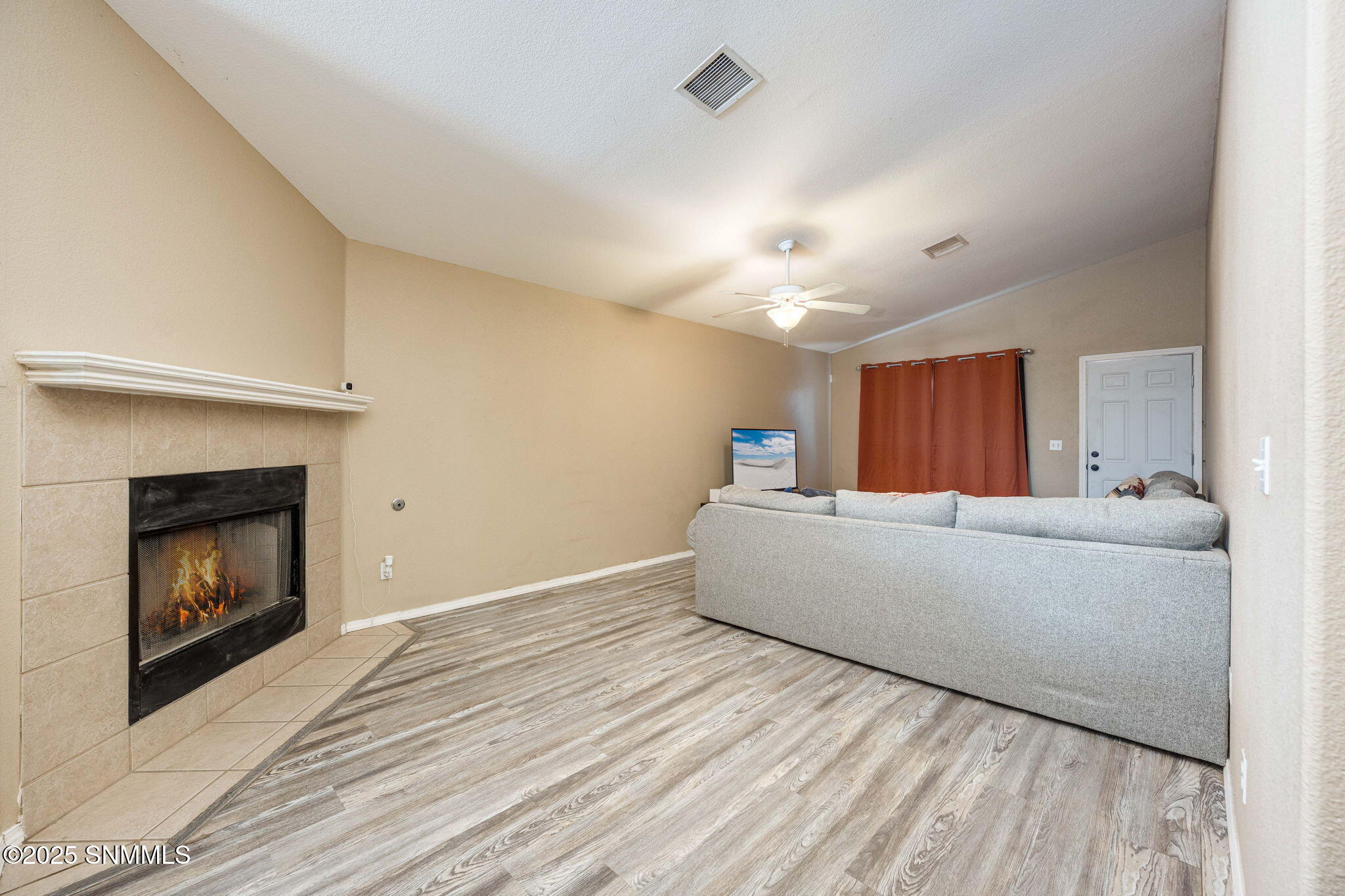 1375 Fountain Loop Property Photo 10