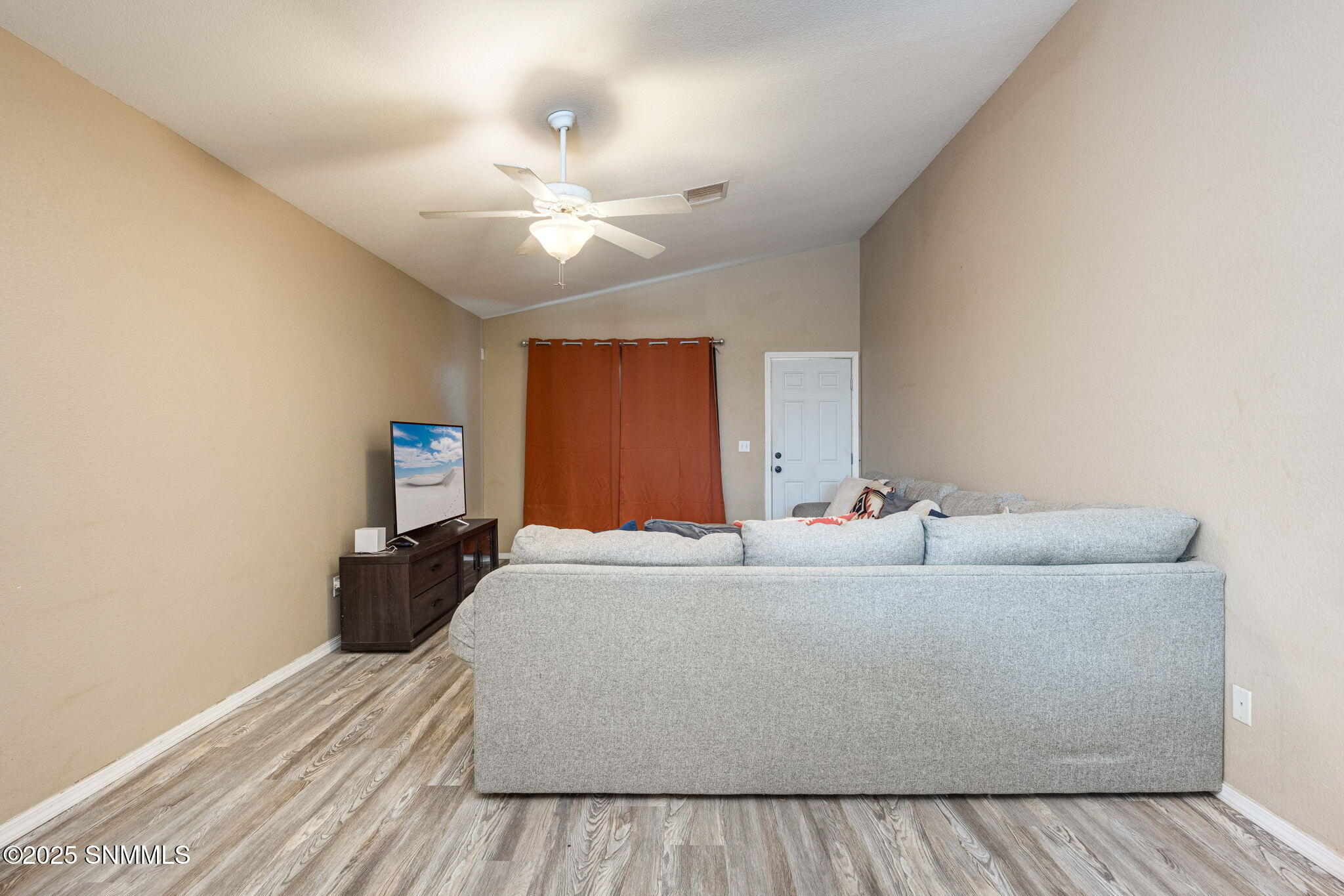 1375 Fountain Loop Property Photo 11