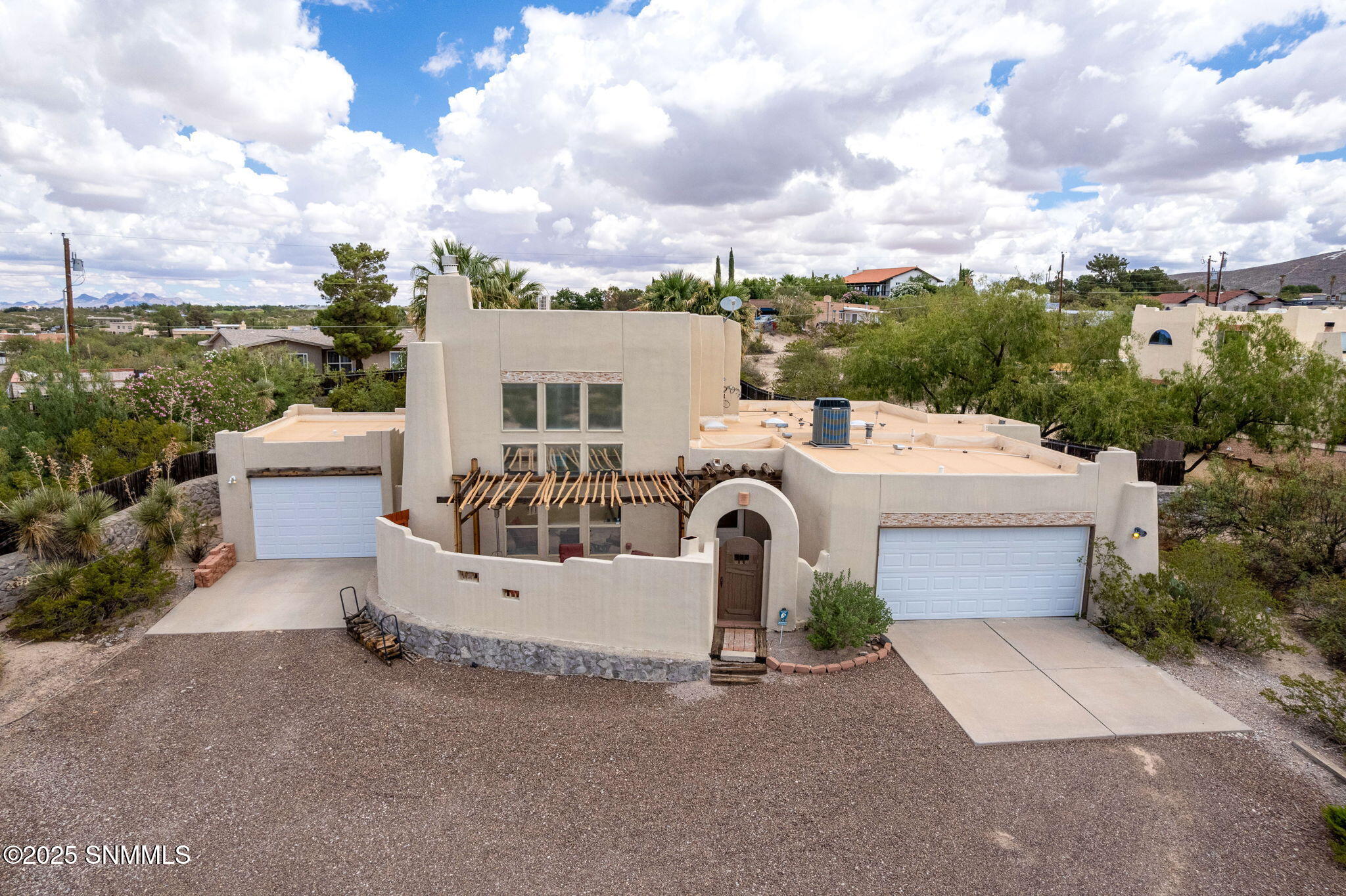 4295 Senna Drive Property Photo 1