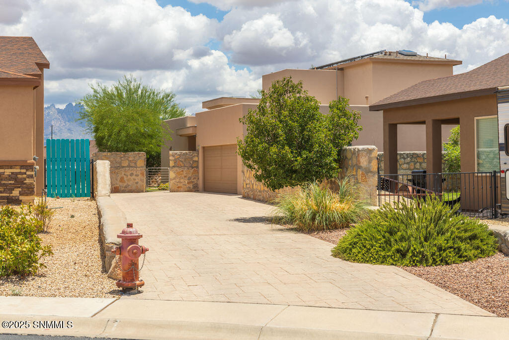 3934 Agua De Vida Drive