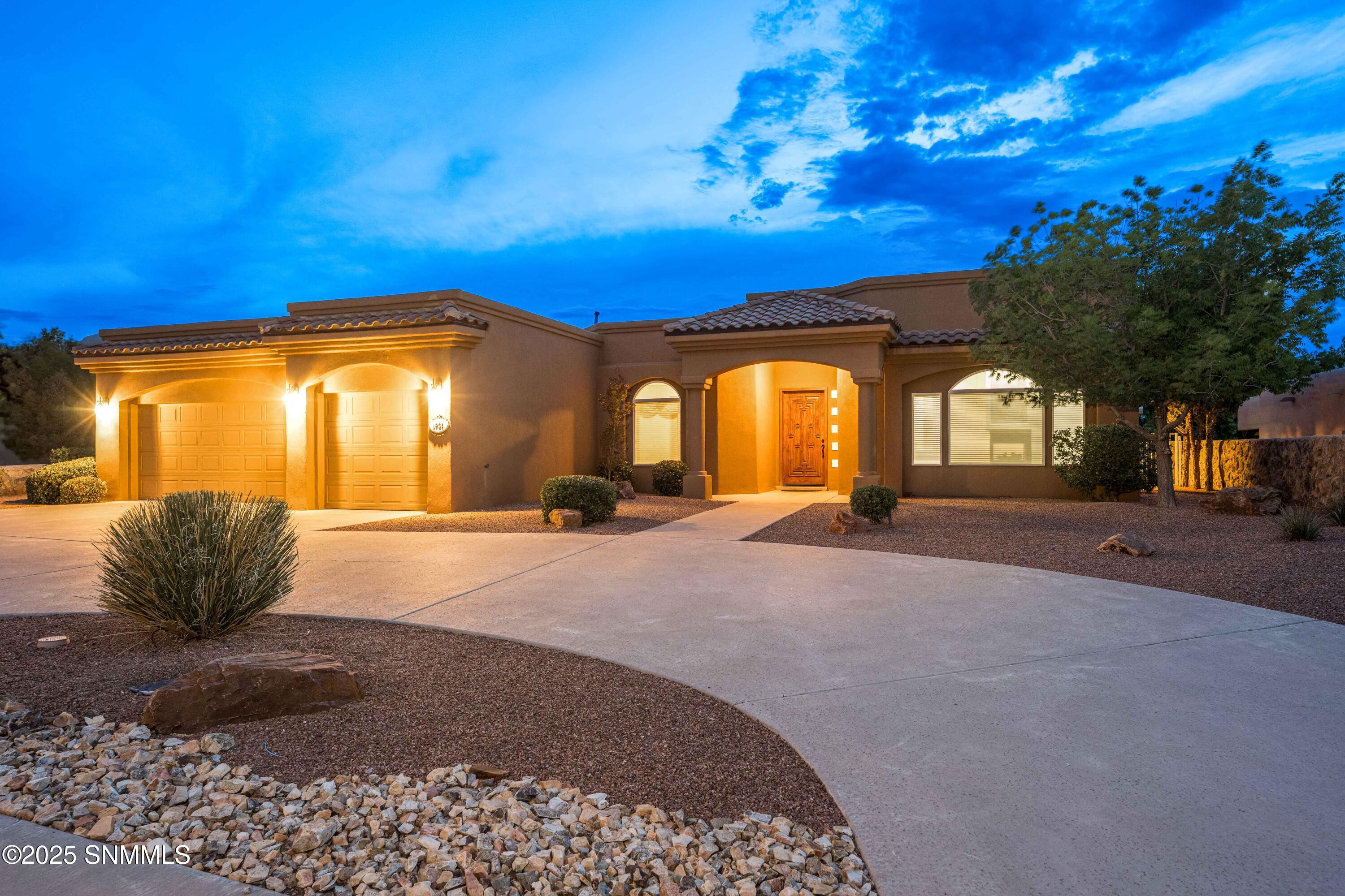 1901 Lone Tree Lane Property Photo 1