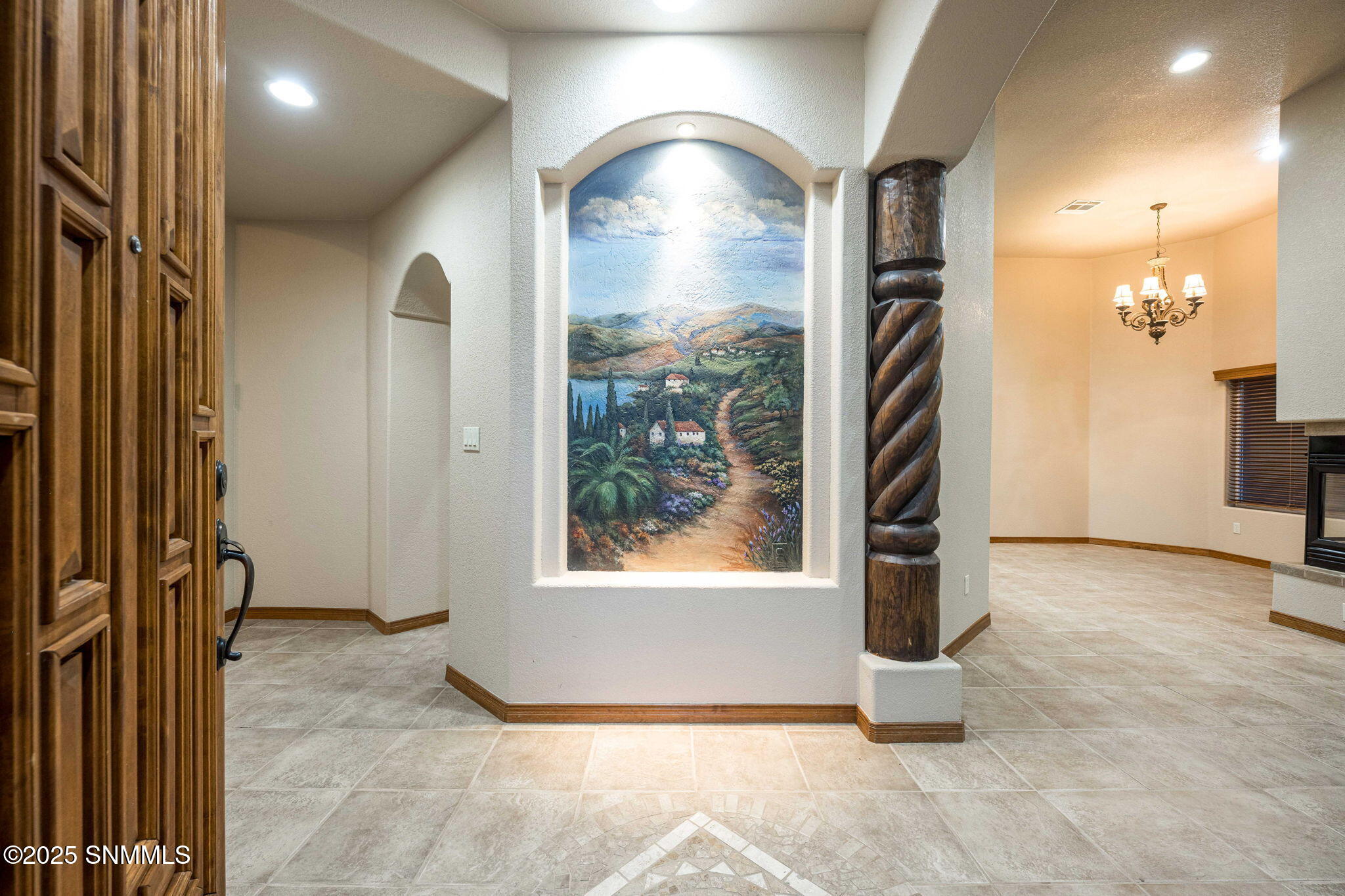 1901 Lone Tree Lane Property Photo 6