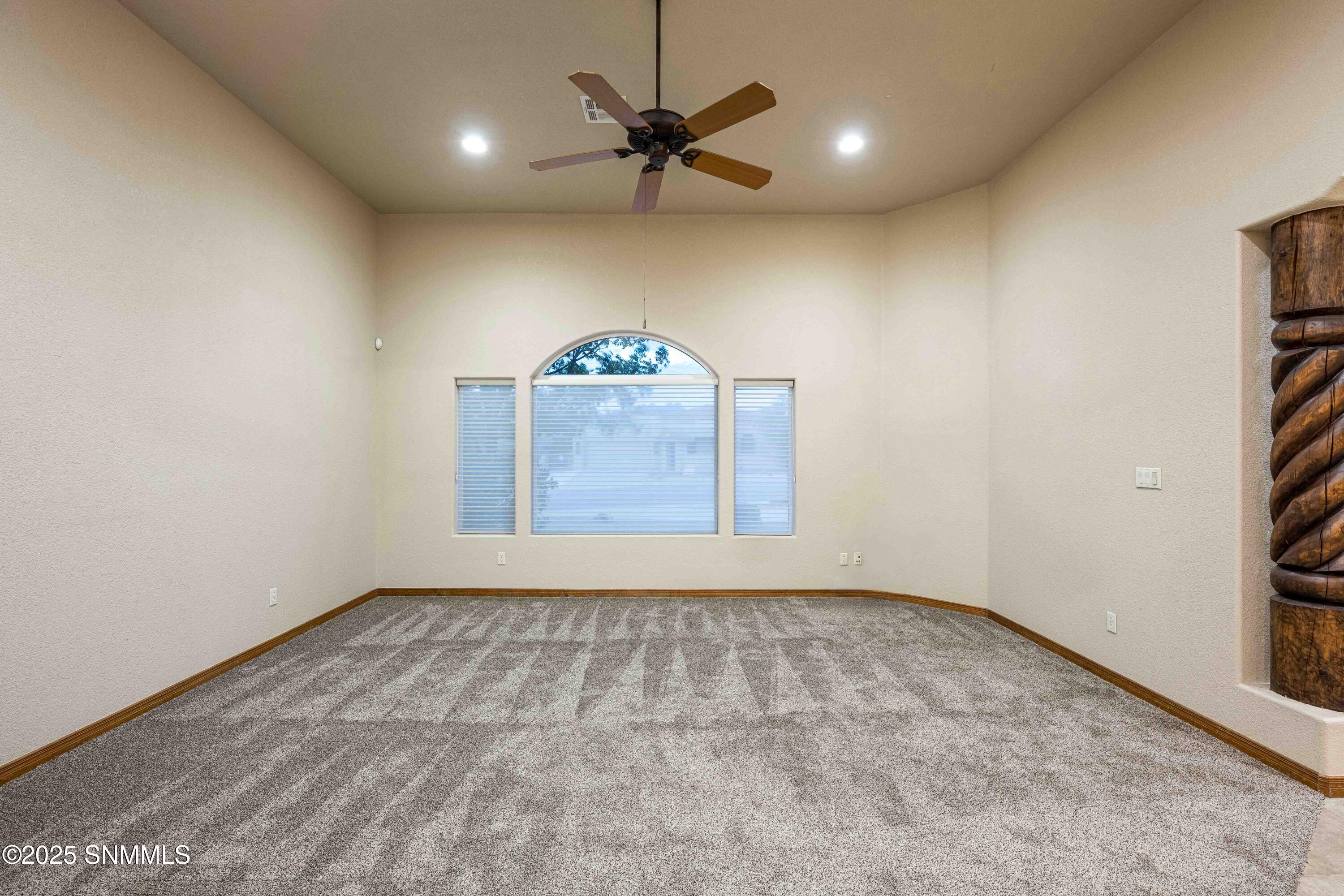 1901 Lone Tree Lane Property Photo 10