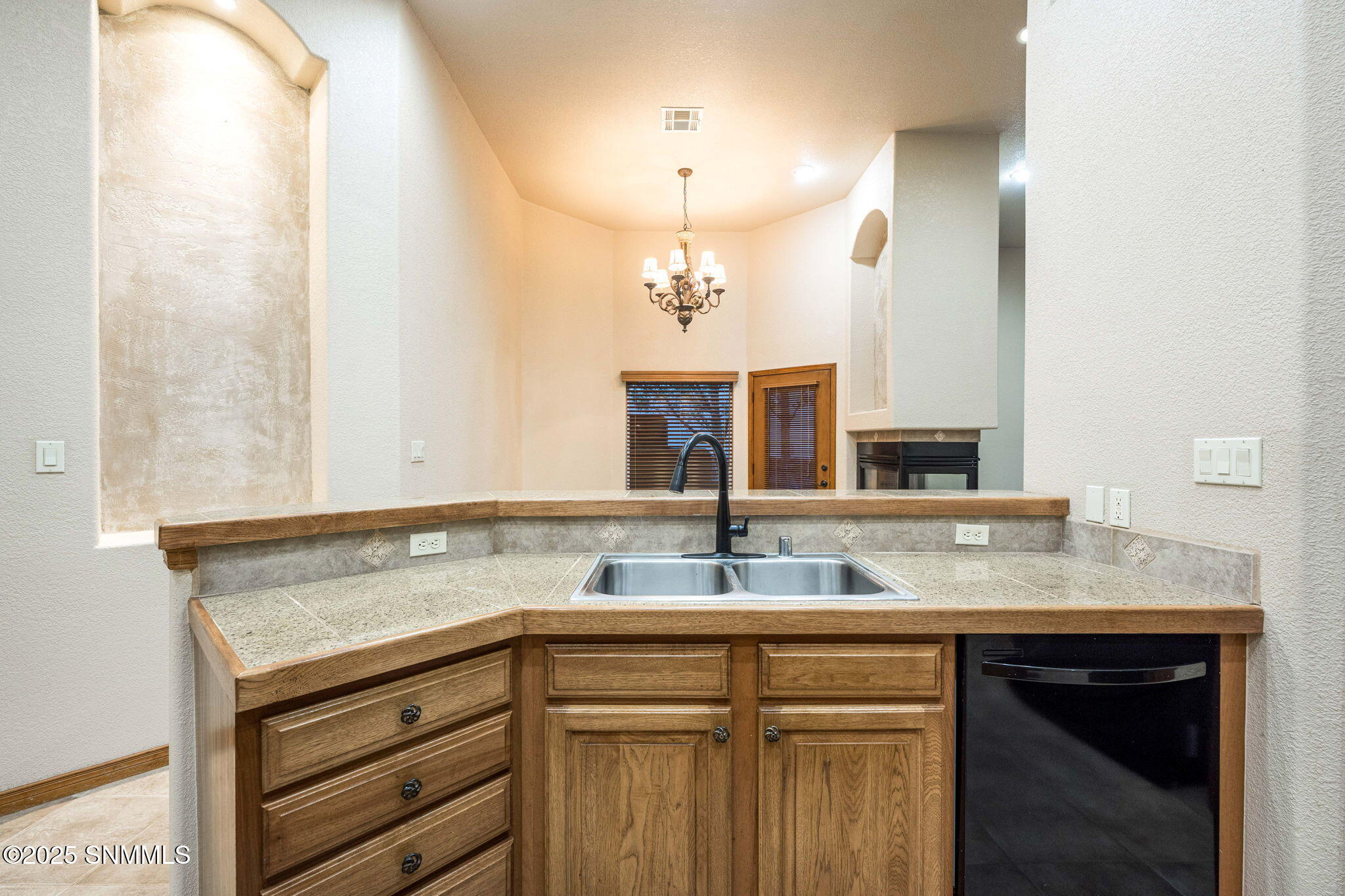 1901 Lone Tree Lane Property Photo 15