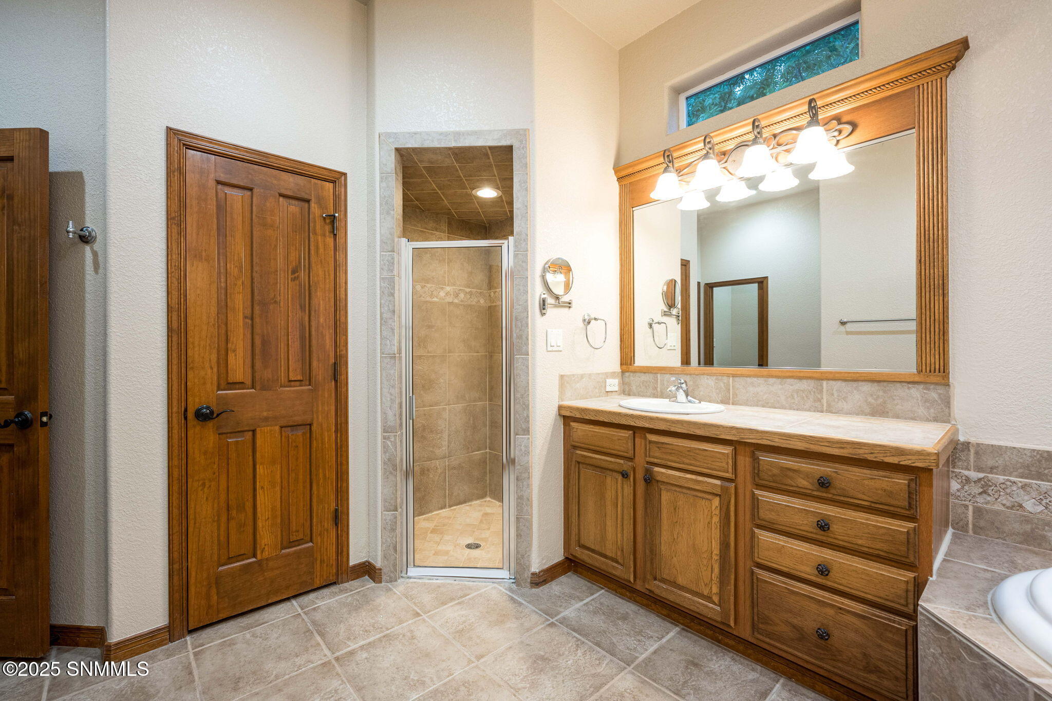 1901 Lone Tree Lane Property Photo 26